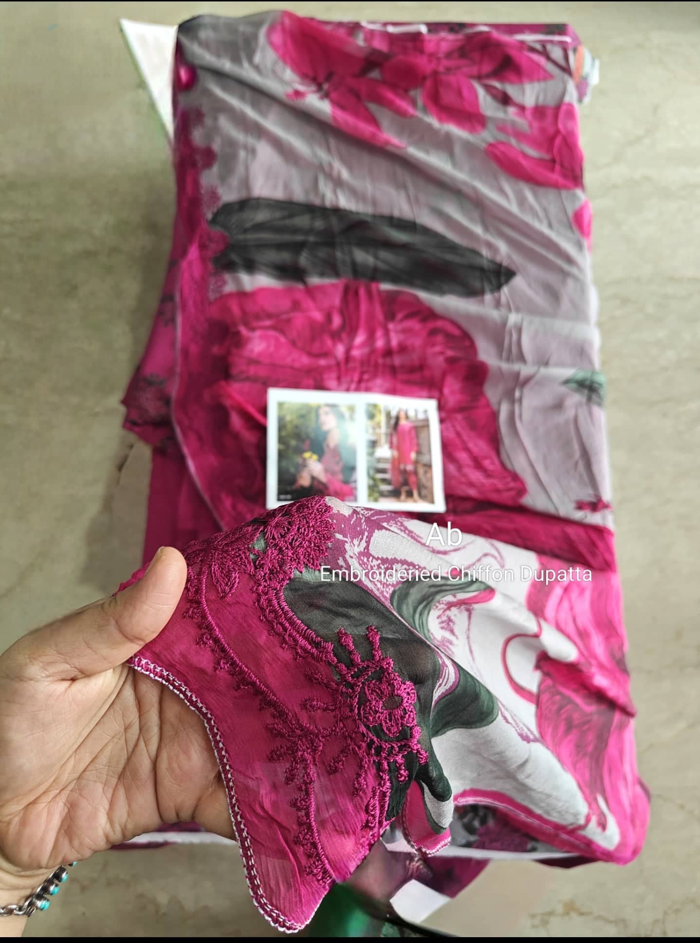 Open Pic/Charizma Aghaz E Nou/Trending Looks/AG6