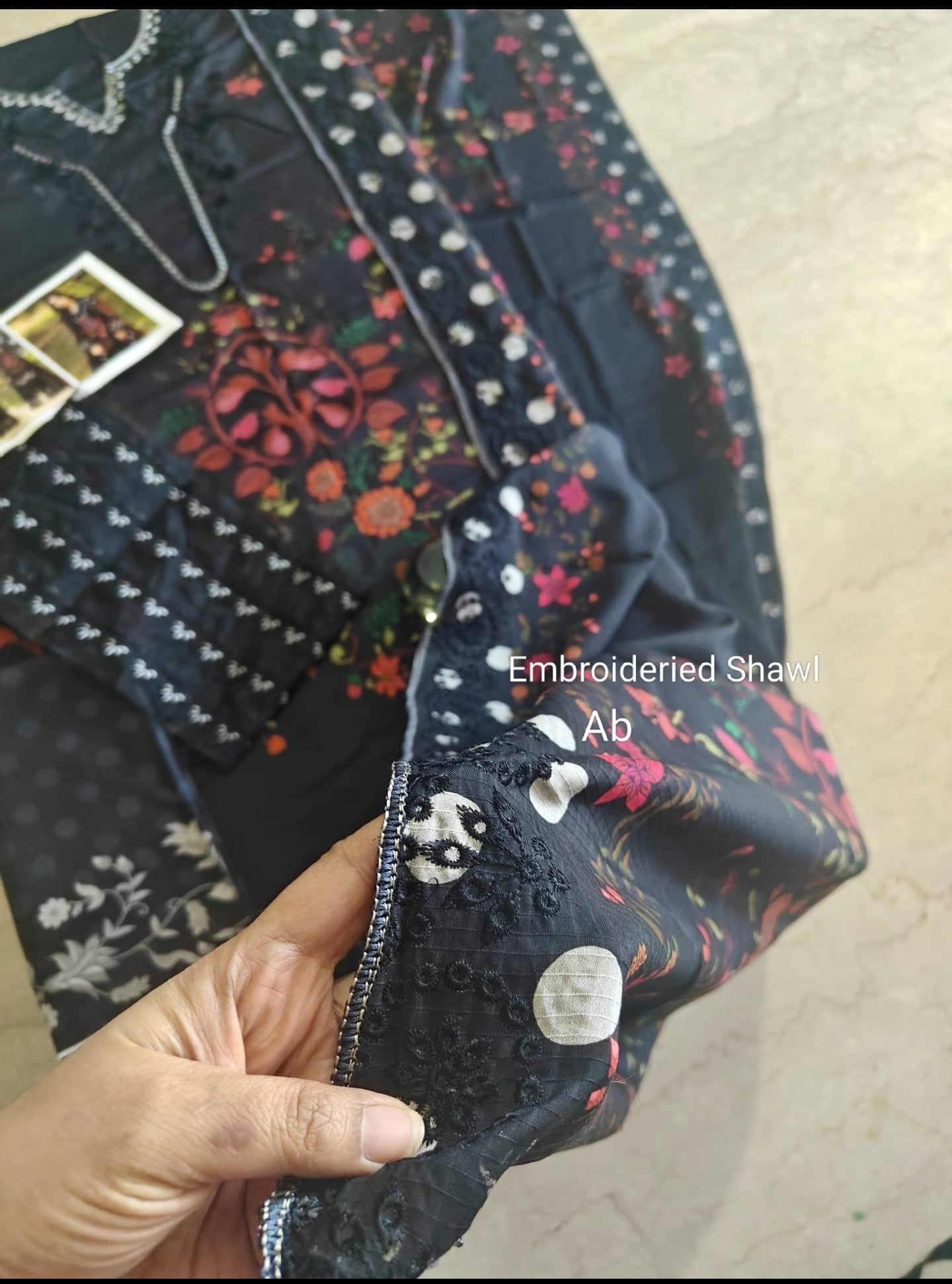 Charizma Aniiq open pics Open Pic/Charizma Aniiq Vol 2/Embroideried Linen Shawls/ANW6-13