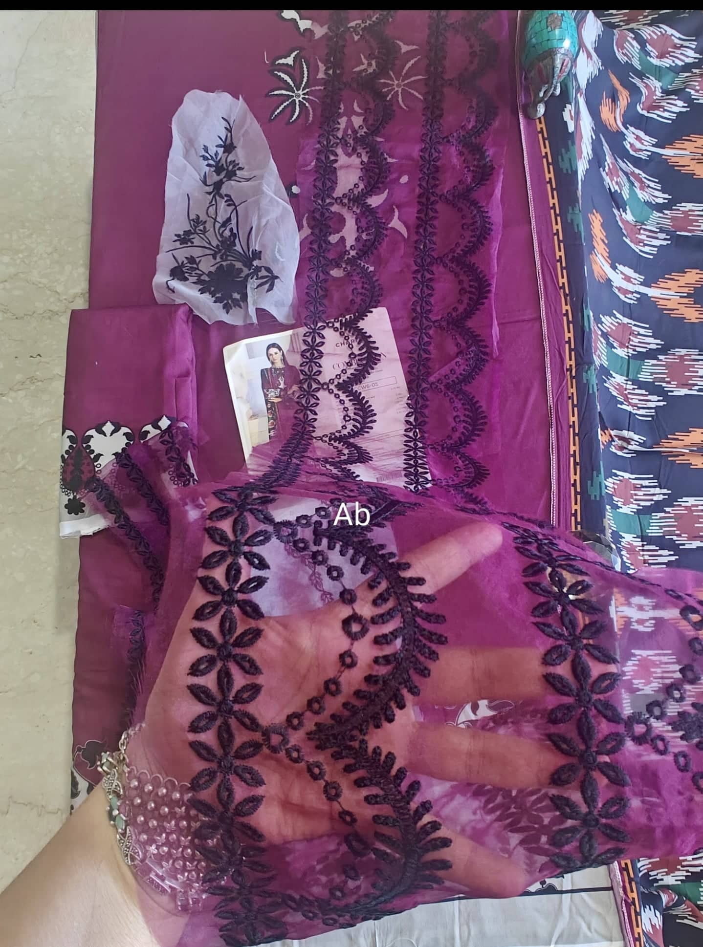 Charizma Aniiq open pics Open Pic/Embroideried Irish Linen Shawl