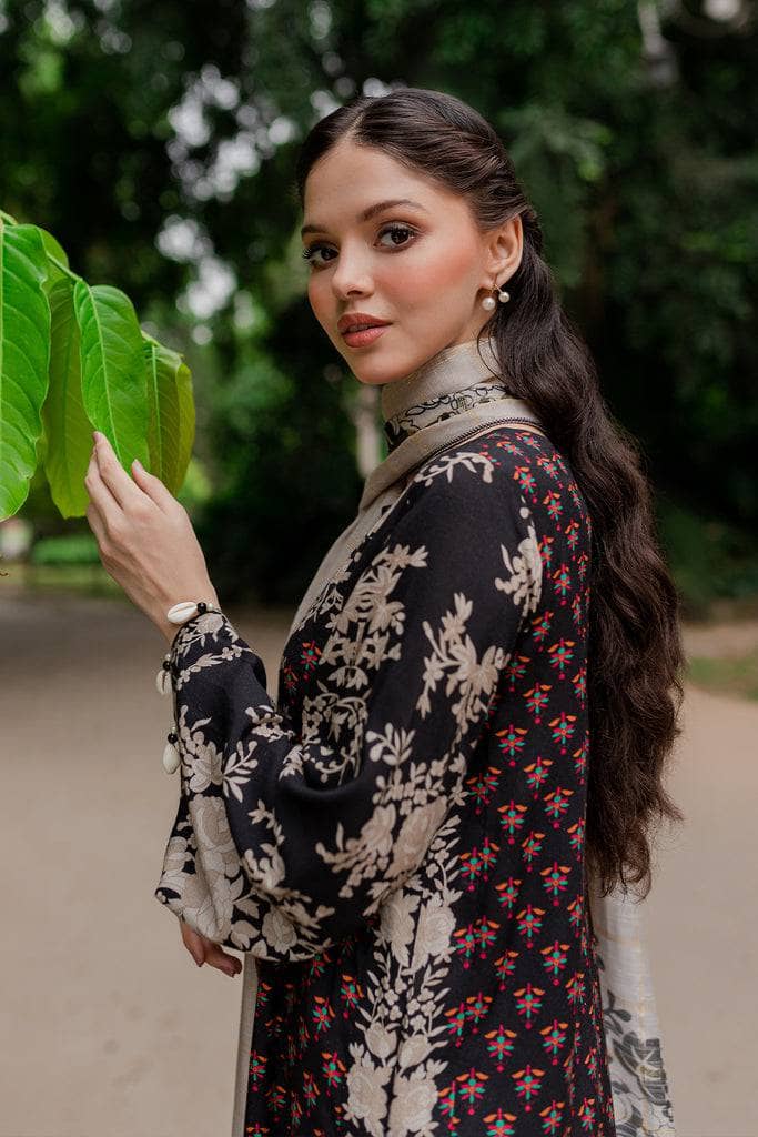 img_charizma_c_prints_fall_awwal_boutique