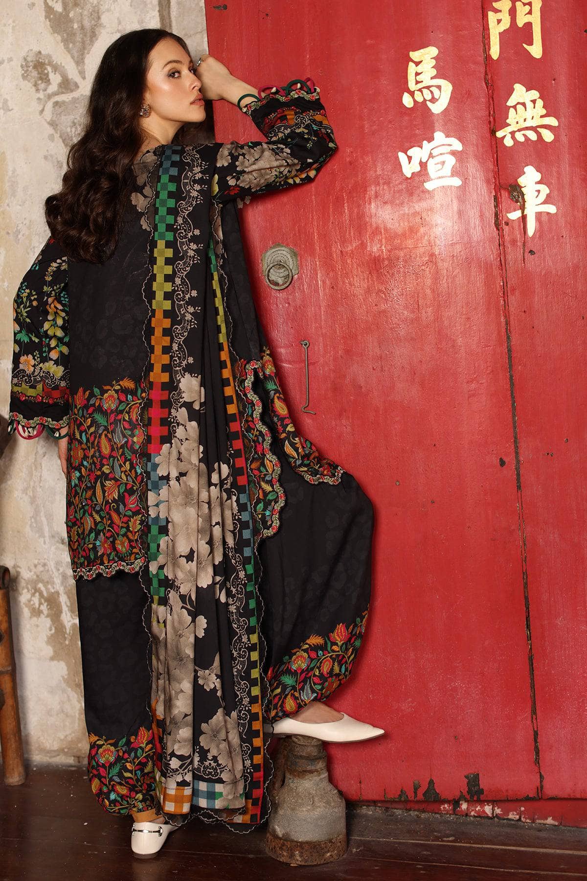 Charizma Combination Fall 26/01/Staple Shawls