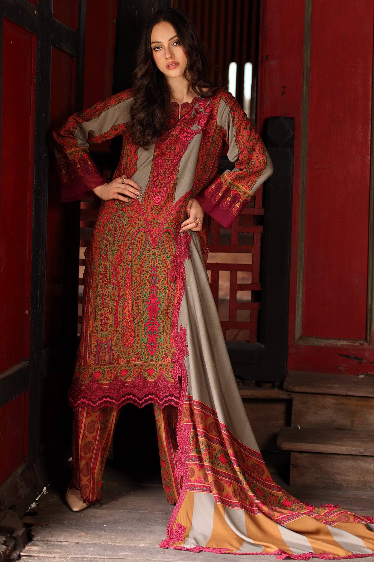 img_charizma_combination_fall_winter_awwal_boutique