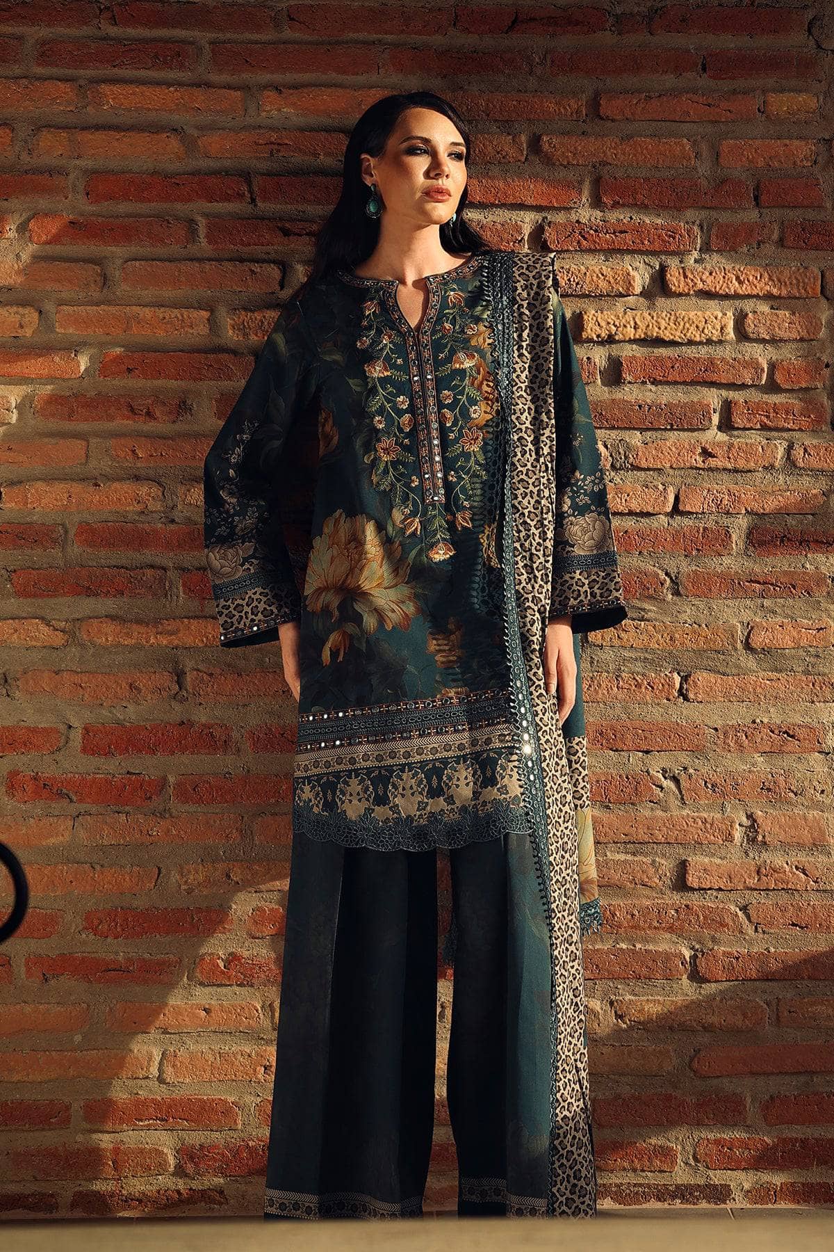 Charizma Combination Fall 26/09/Staple Shawls