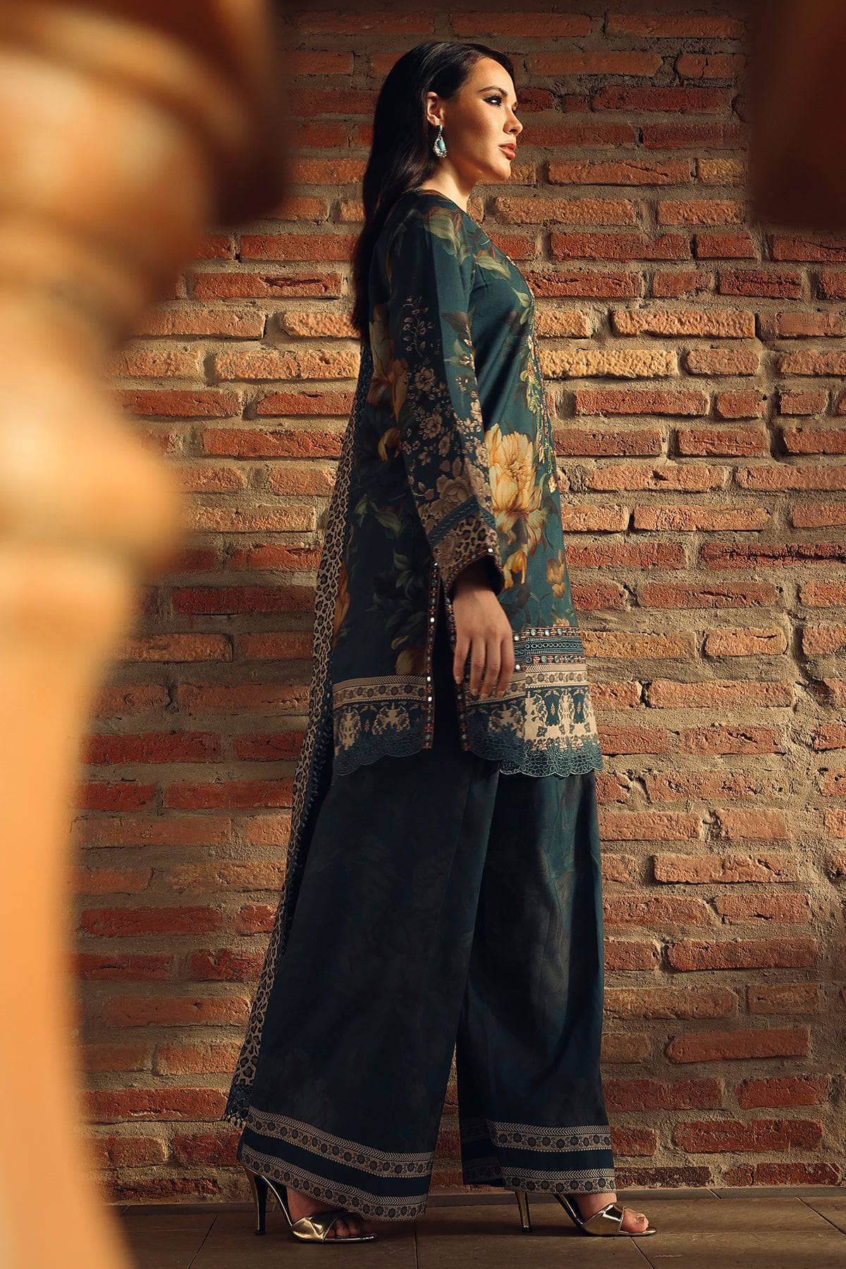 Charizma Combination Fall 26/09/Staple Shawls