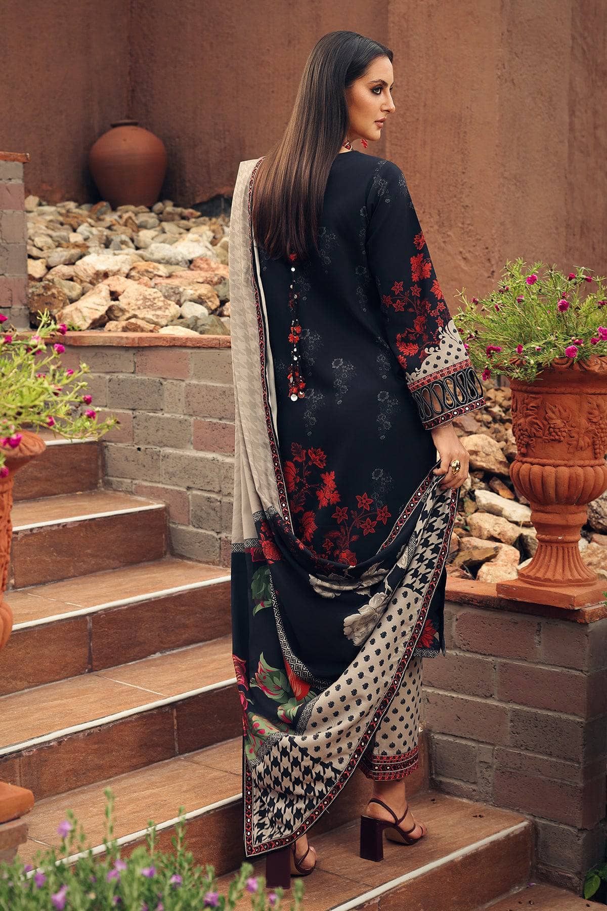 Charizma Combination Fall 26/10/Staple Shawls