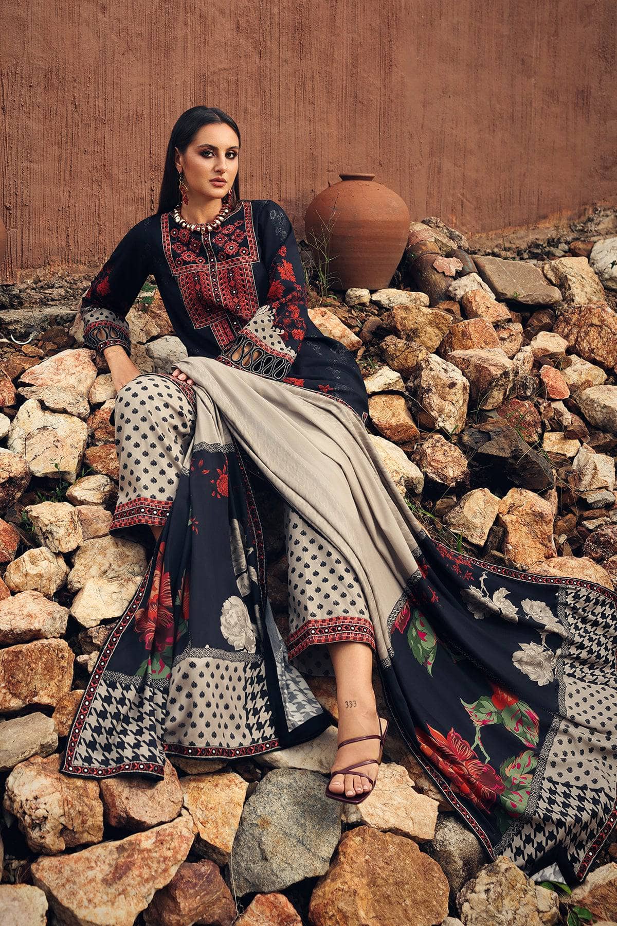 Charizma Combination Fall 26/10/Staple Shawls