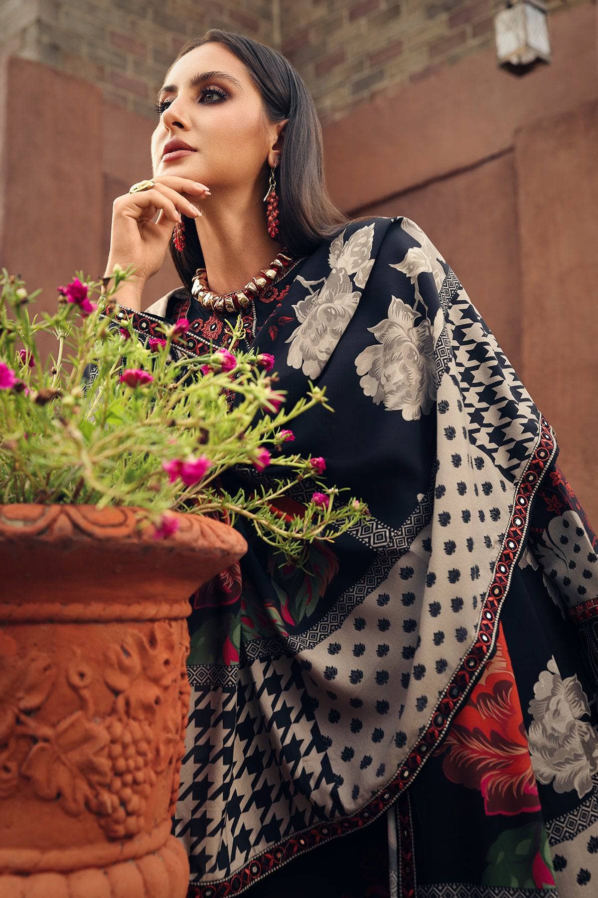 img_charizma_combination_fall_winter_awwal_boutique
