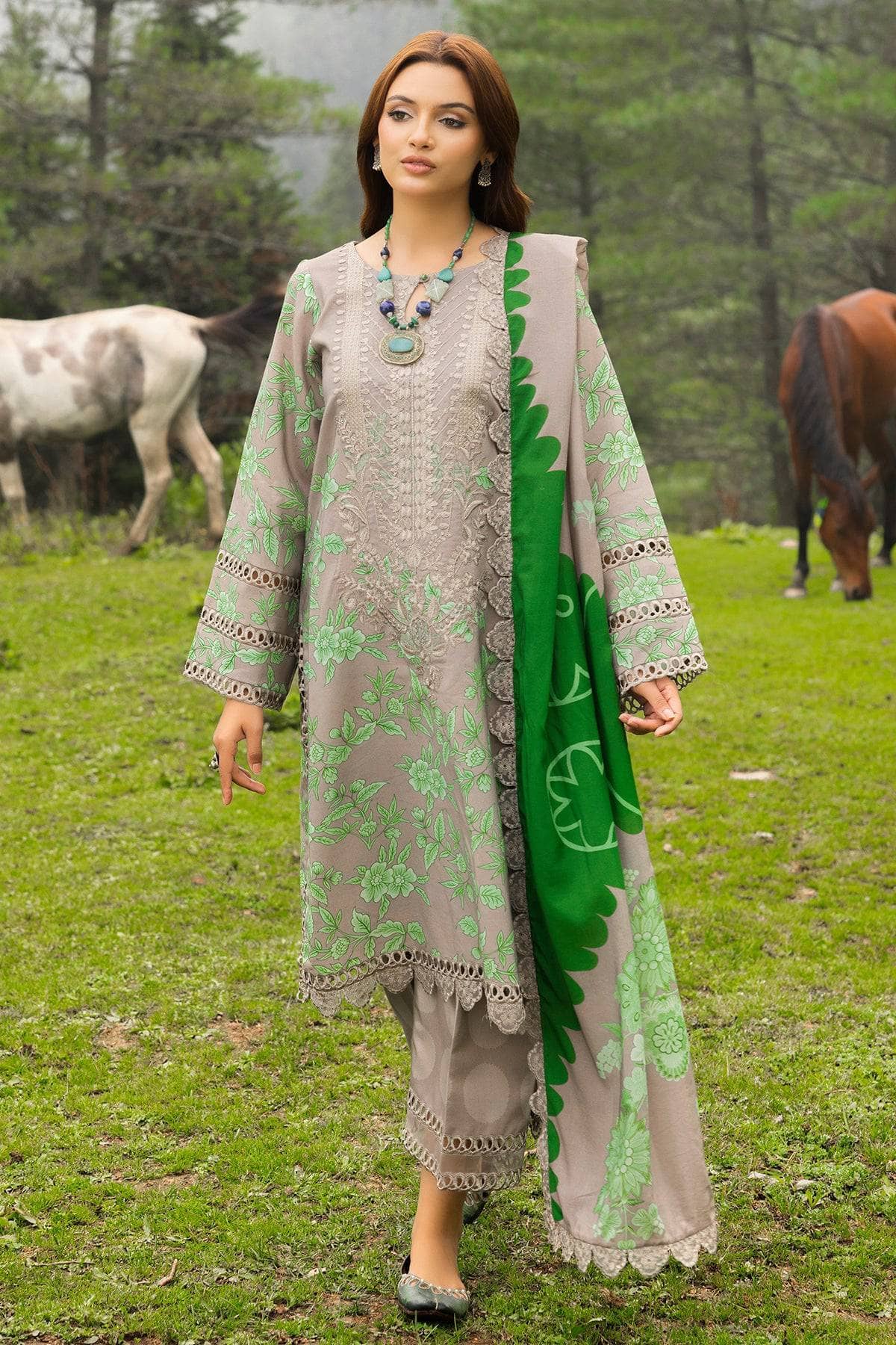 img_charizma_combination_fall_winter_awwal_boutique