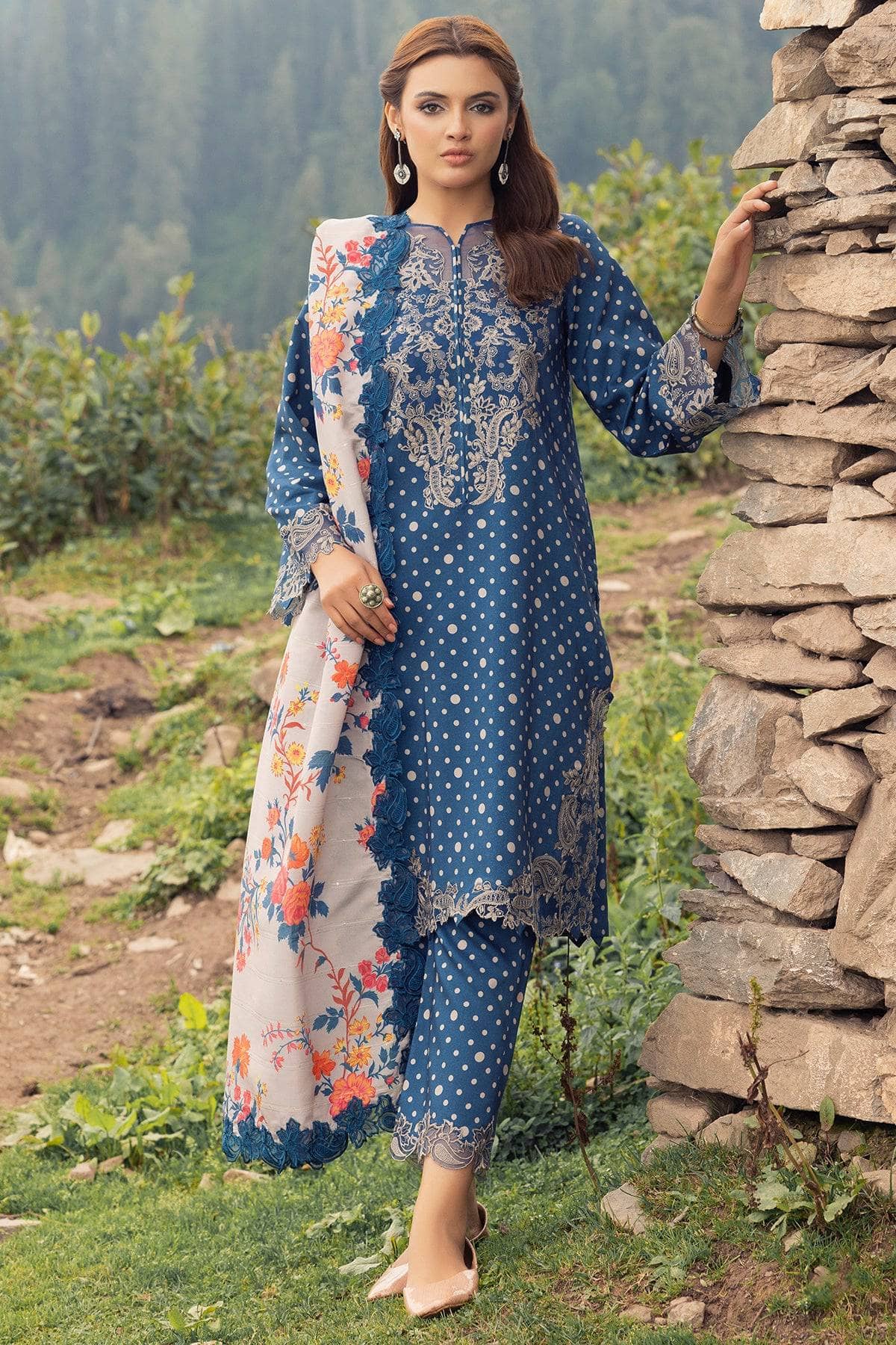 img_charizma_combination_fall_winter_awwal_boutique