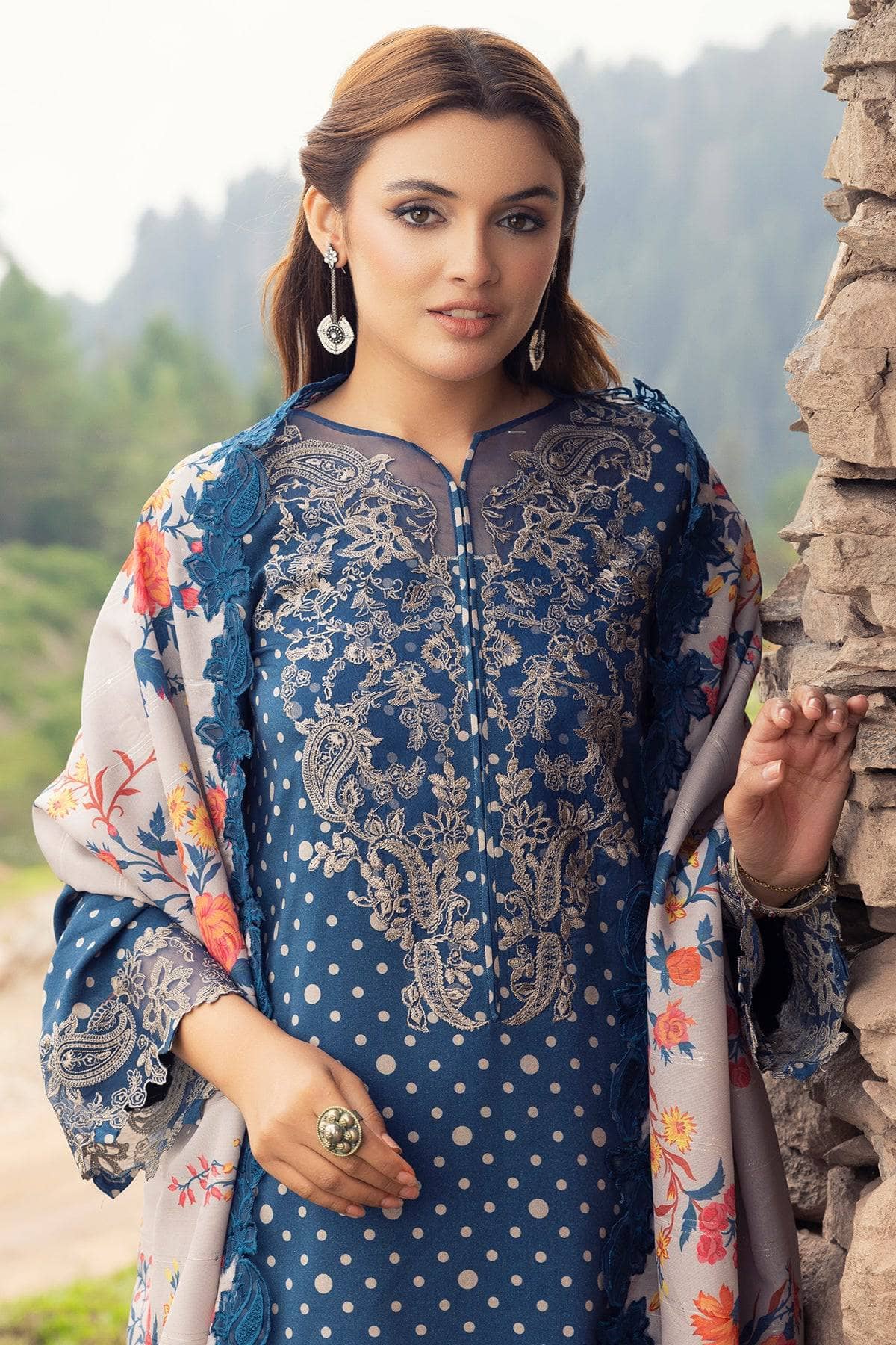 img_charizma_combination_fall_winter_awwal_boutique