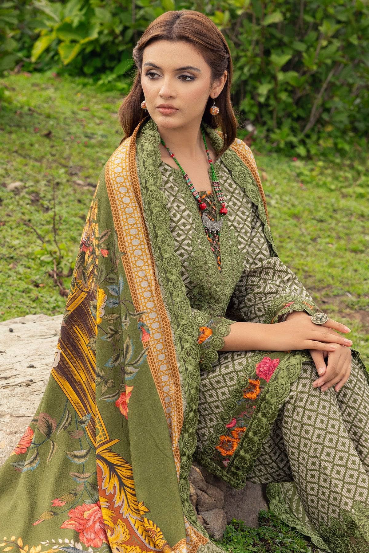 img_charizma_combination_fall_winter_awwal_boutique