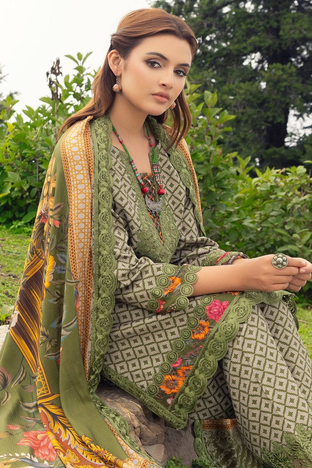 img_charizma_combination_fall_winter_awwal_boutique