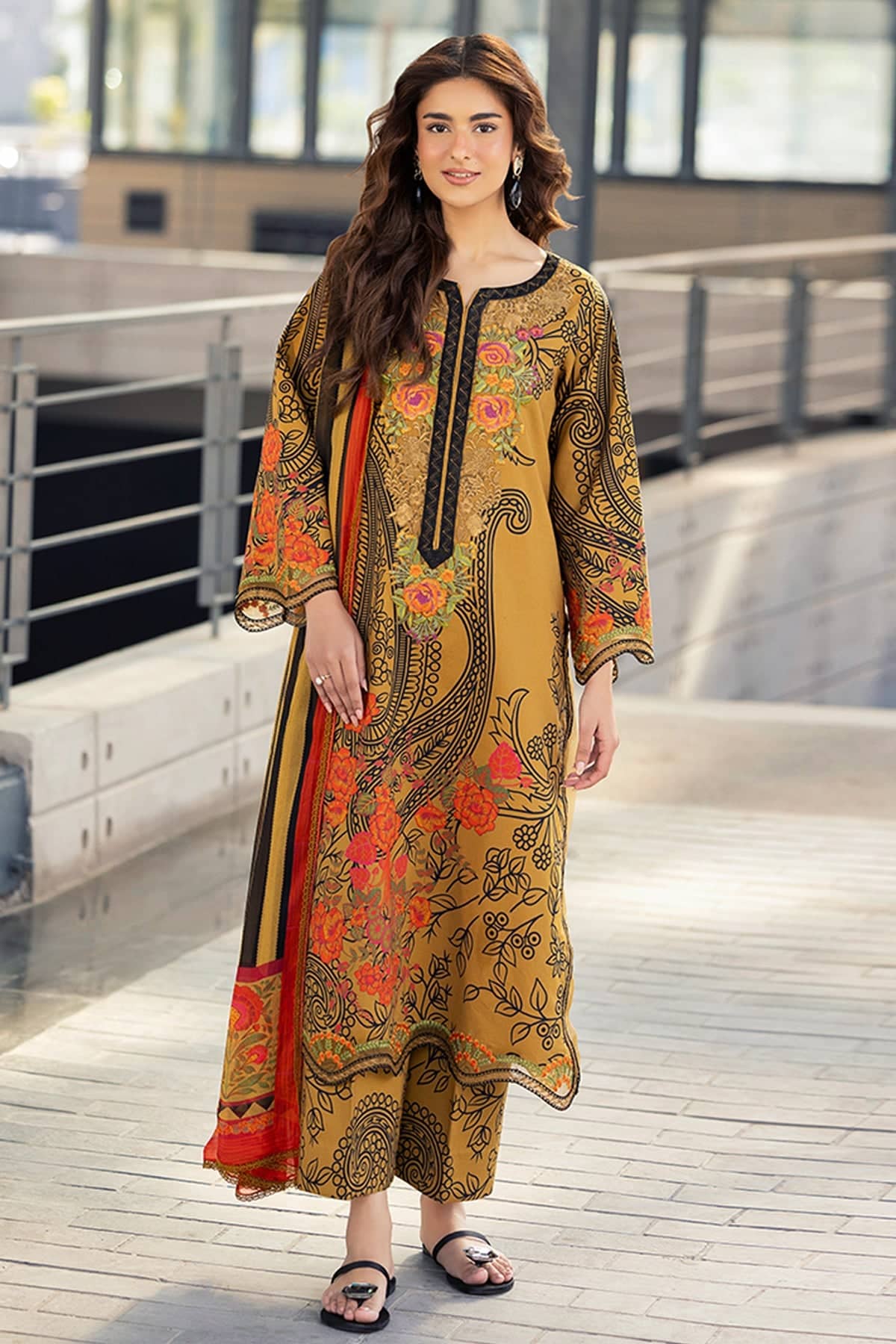 Charizma Aghaz E Nou/Trending Looks/AG6-01