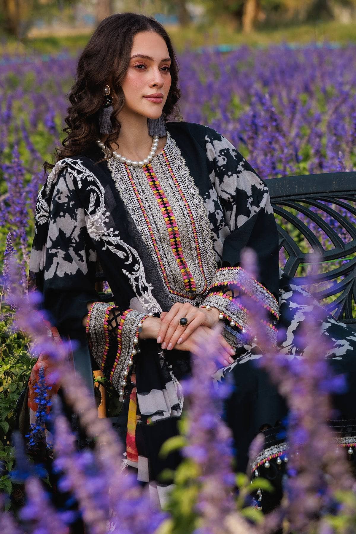 img_charizma_combination_awwal_boutique