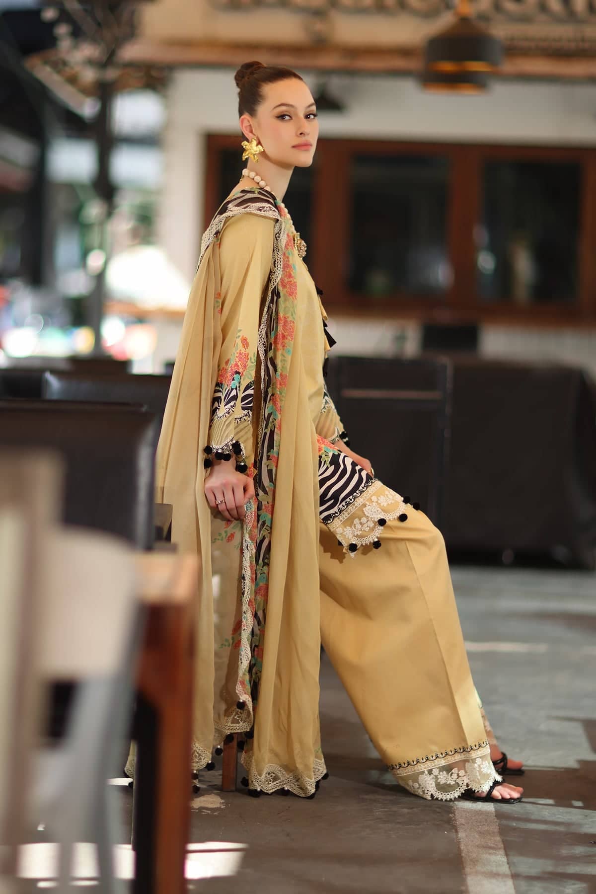 img_charizma_combination_awwal_boutique