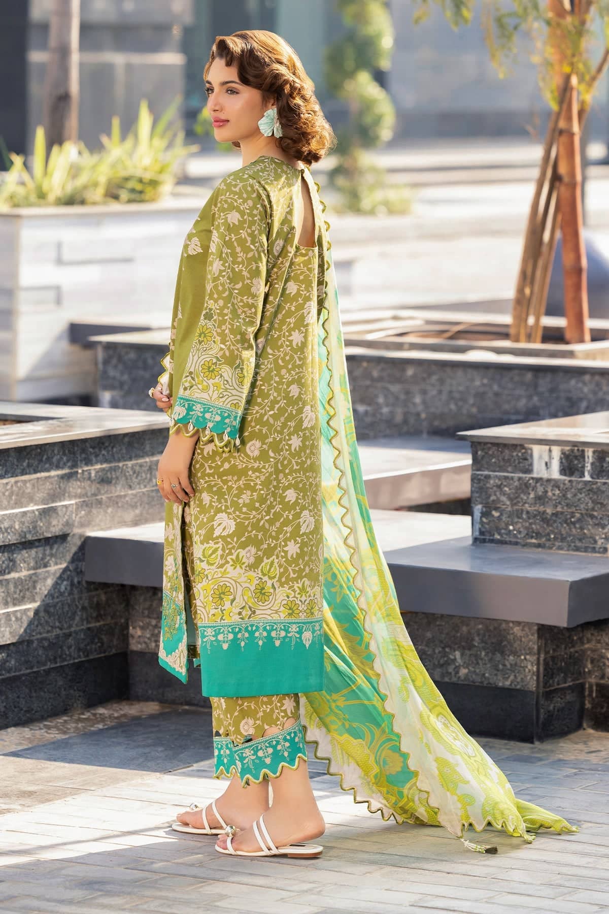 img_charizma_combination_awwal_boutique