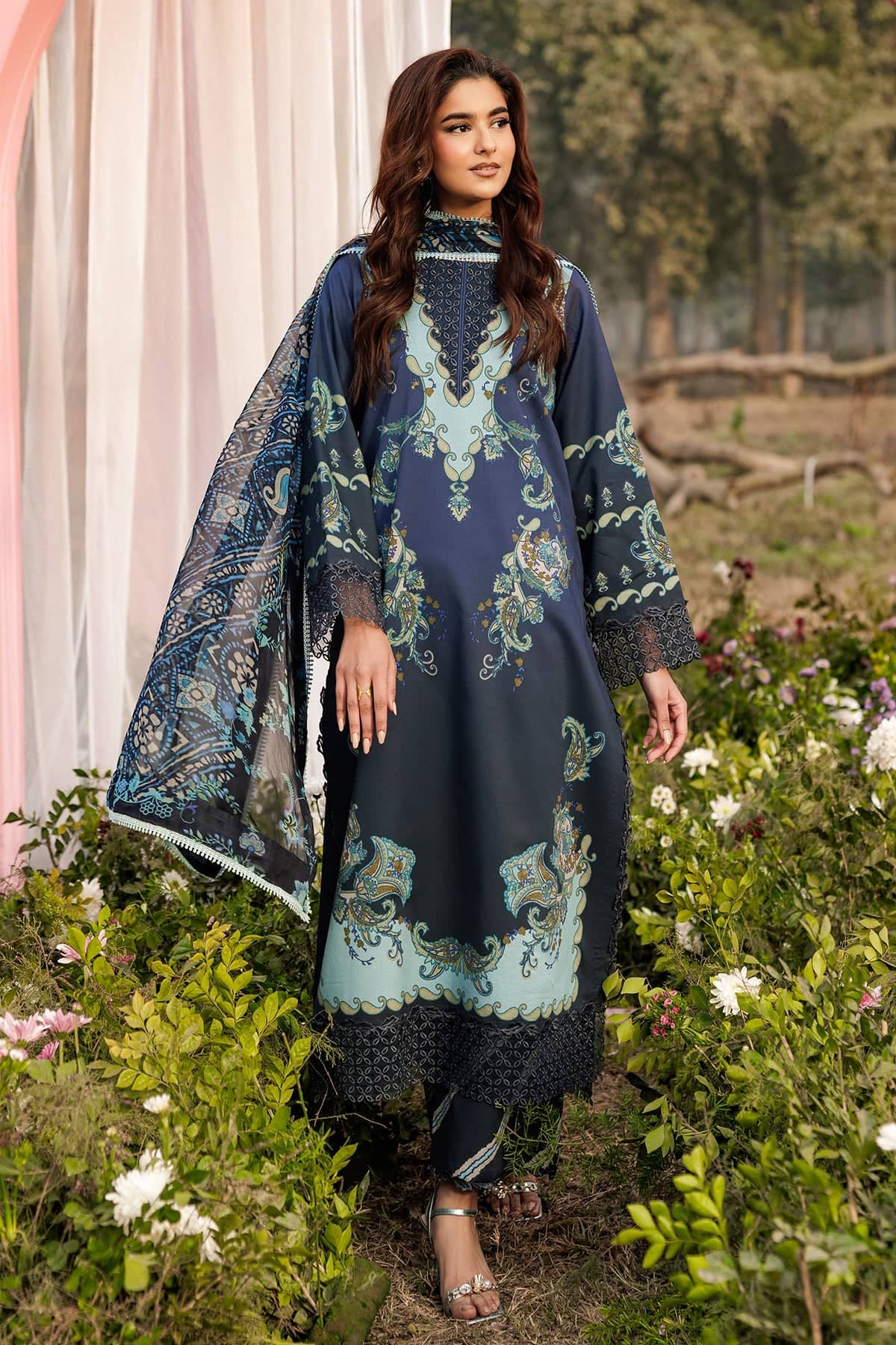 img_rang_e_bahaar_lawn_awwal_boutique