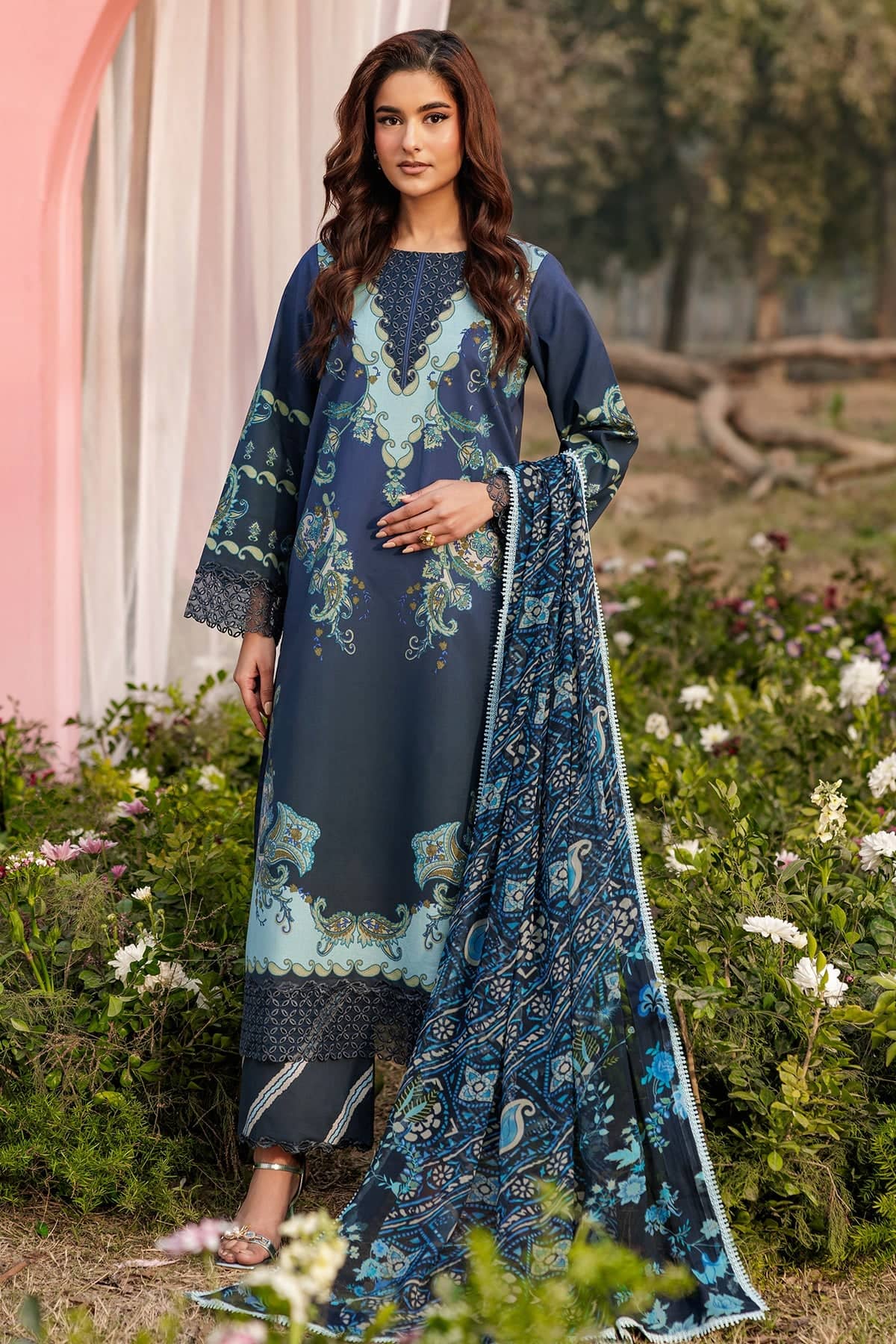 img_rang_e_bahaar_lawn_awwal_boutique