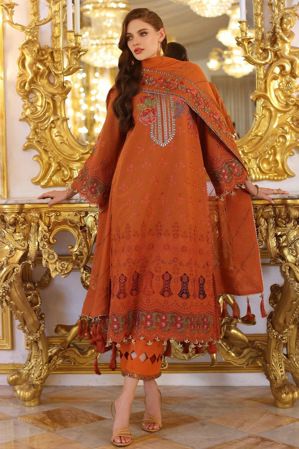 img_charizma_tabeer_lawn_awwal_boutique