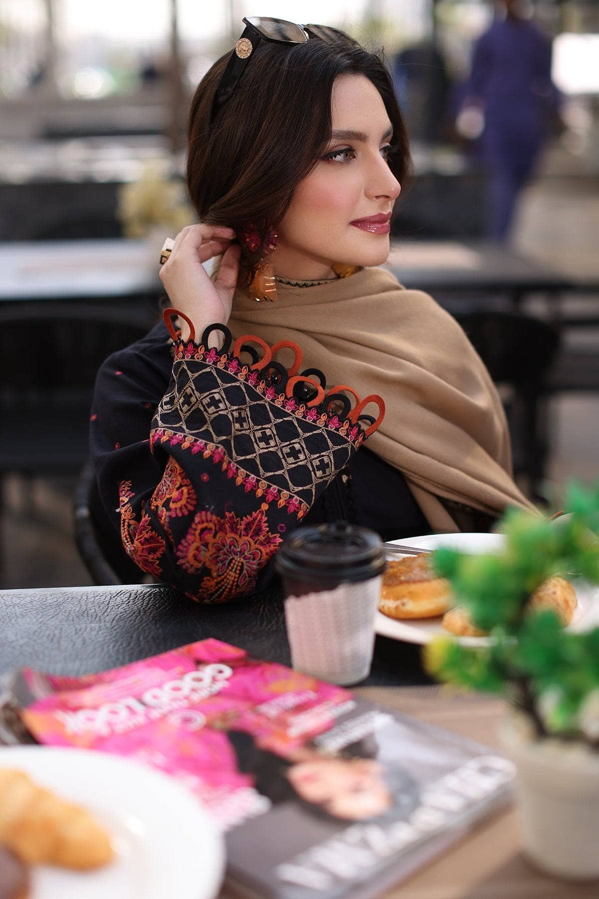 img_charizma_naranji_winter_awwal_boutique