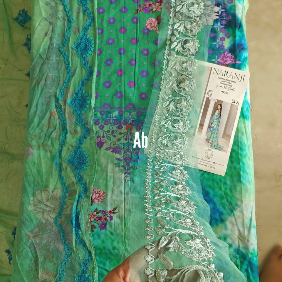 img_charizma_naranji_lawn_awwal_boutique