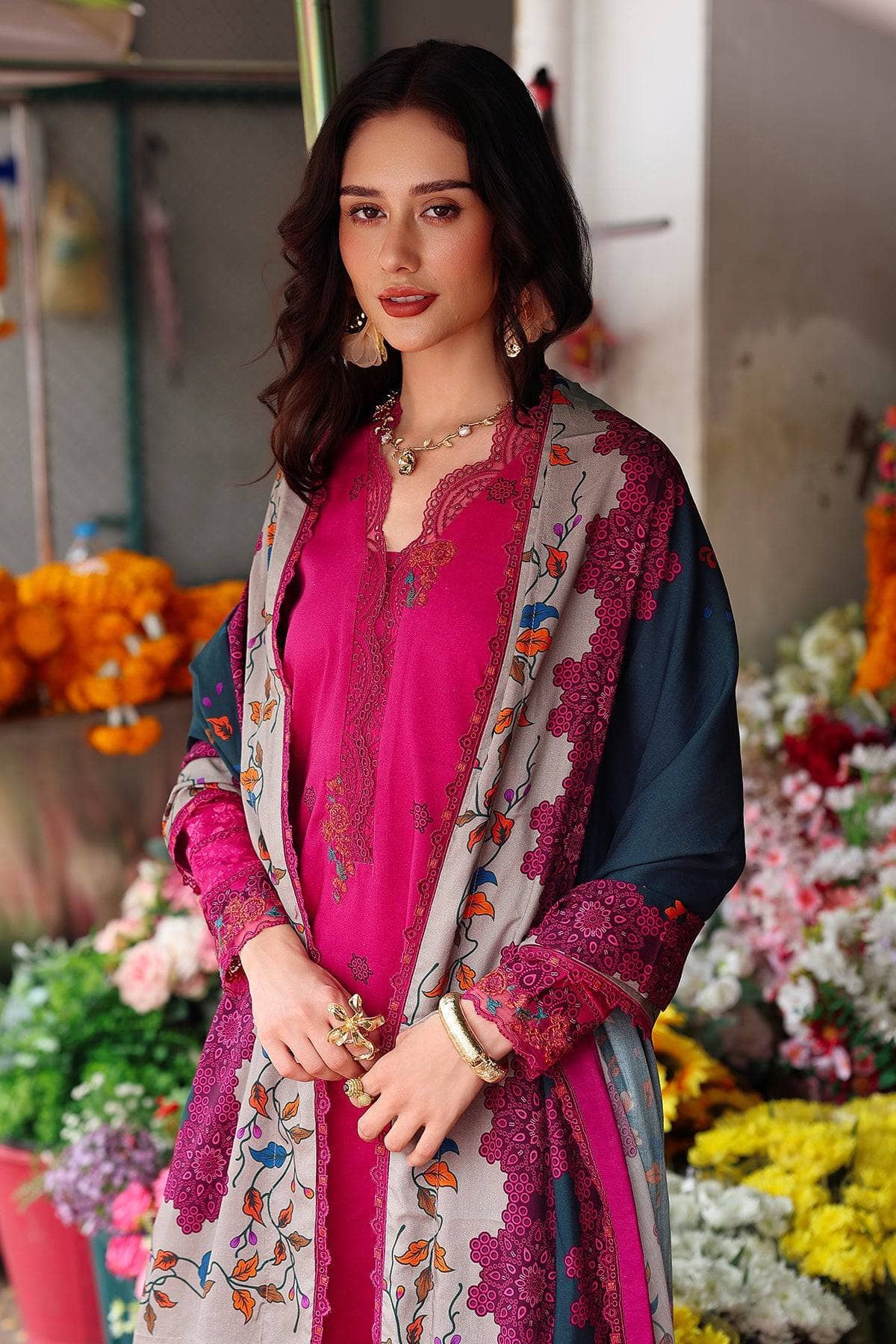 img_charizma_aniiq_linen_awwal_boutique