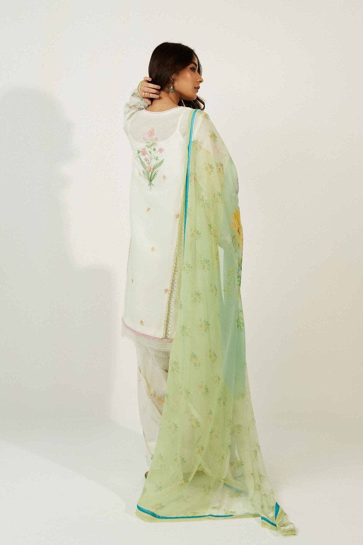 img_coco_by_zara_shahjahan_lawn_23_awwal_boutique