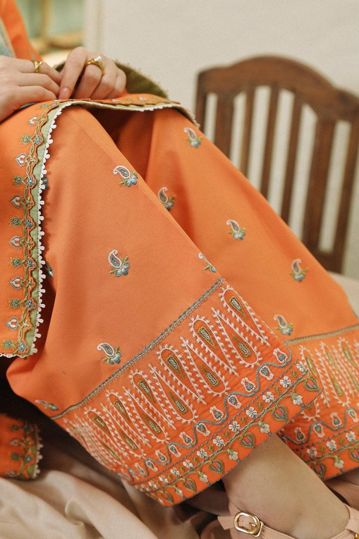 img_coco_by_zara_shahjahan_lawn_24_awwal_boutique