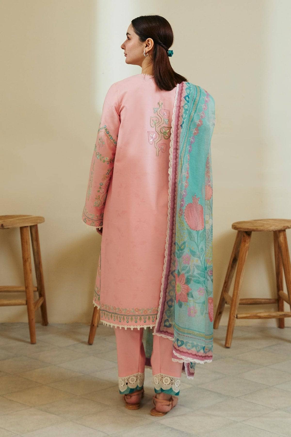img_coco_by_zara_shahjahan_lawn_24_awwal_boutique