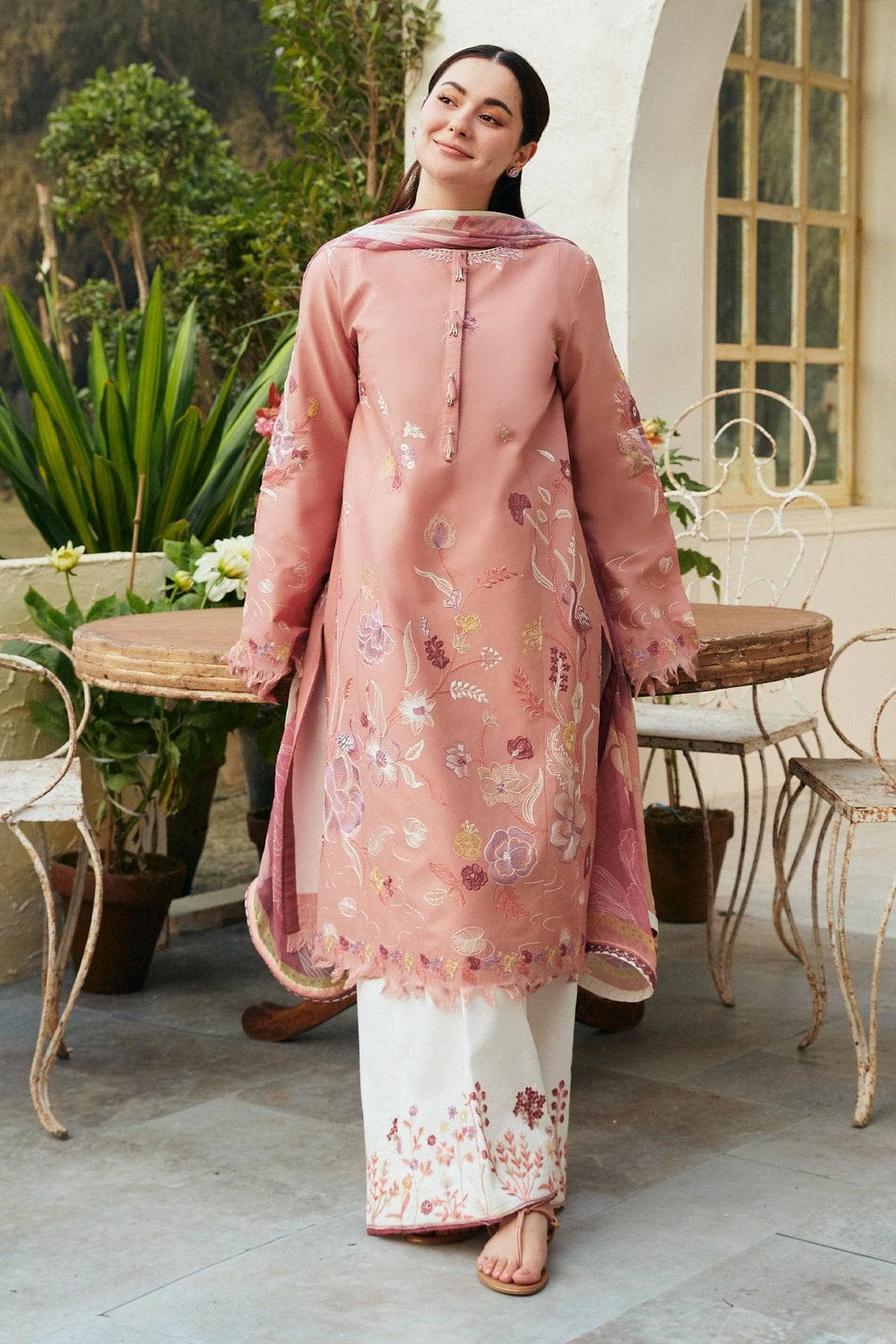 img_coco_by_zara_shahjahan_lawn_24_awwal_boutique