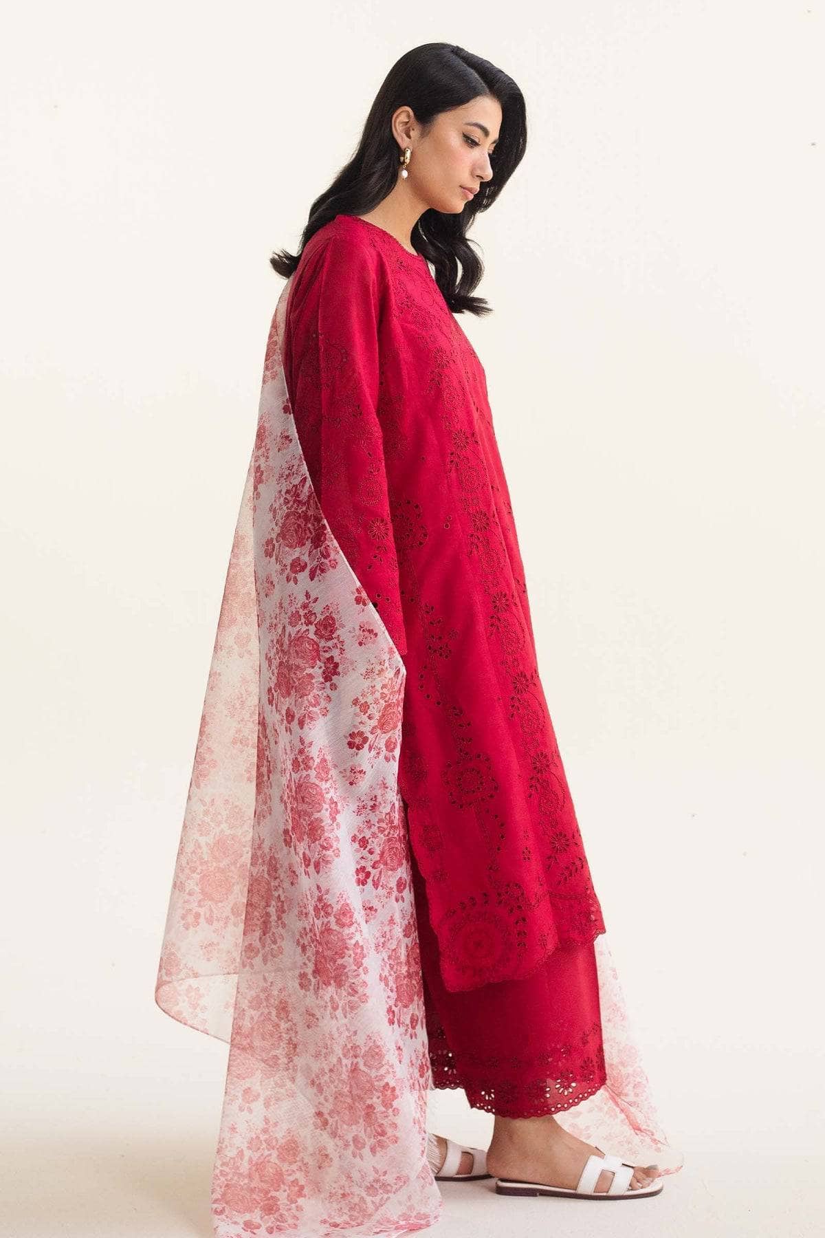 img_zara_shahjahan_coco_lawn_awwal_boutique