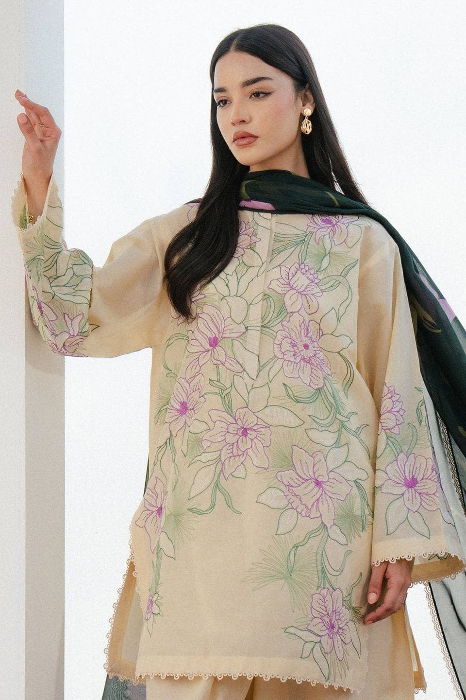 img_coco_lawn_by_zara_shahjahan_awwal_boutique