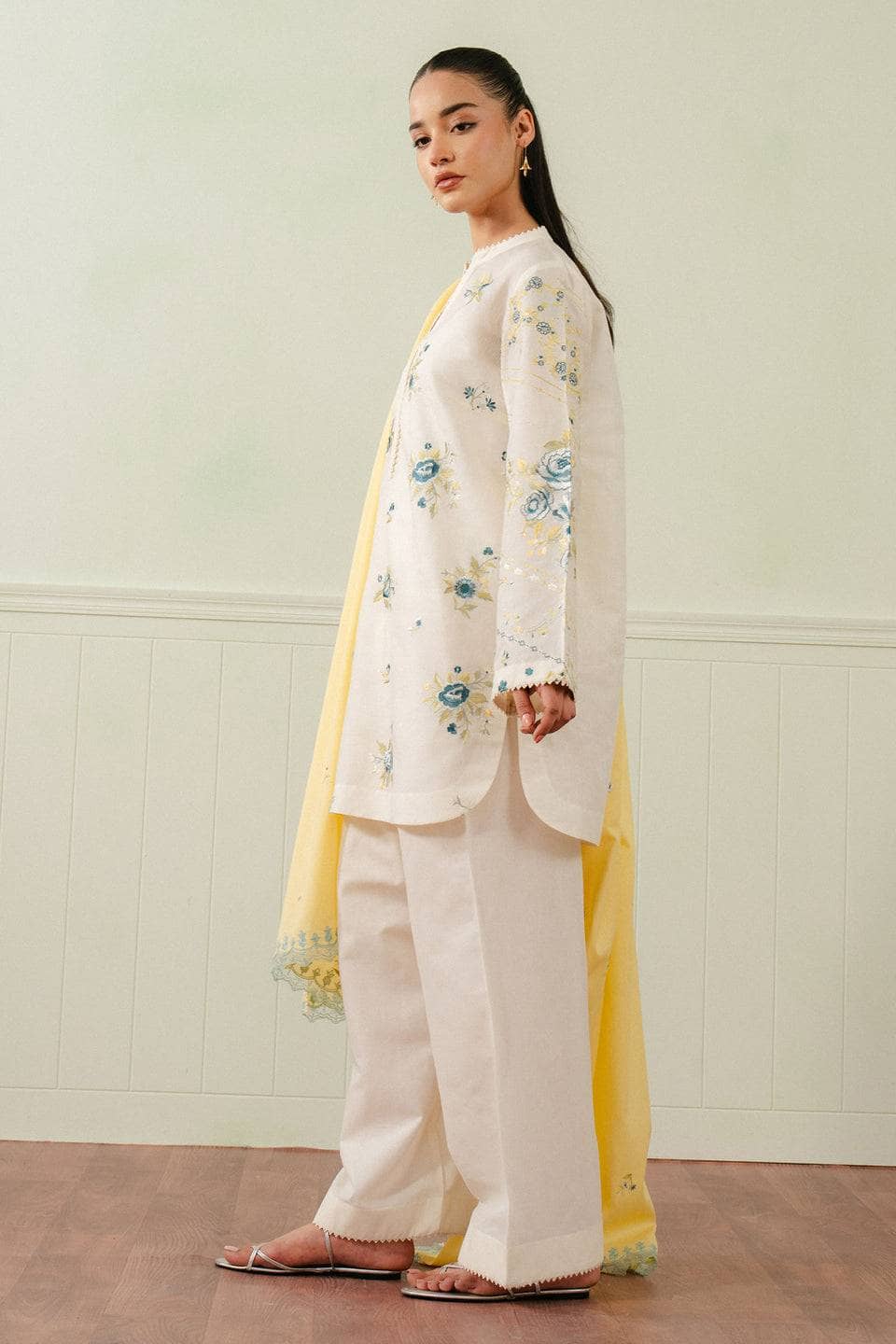 Img_coco_by_zara_shahjahan_awwal_boutique