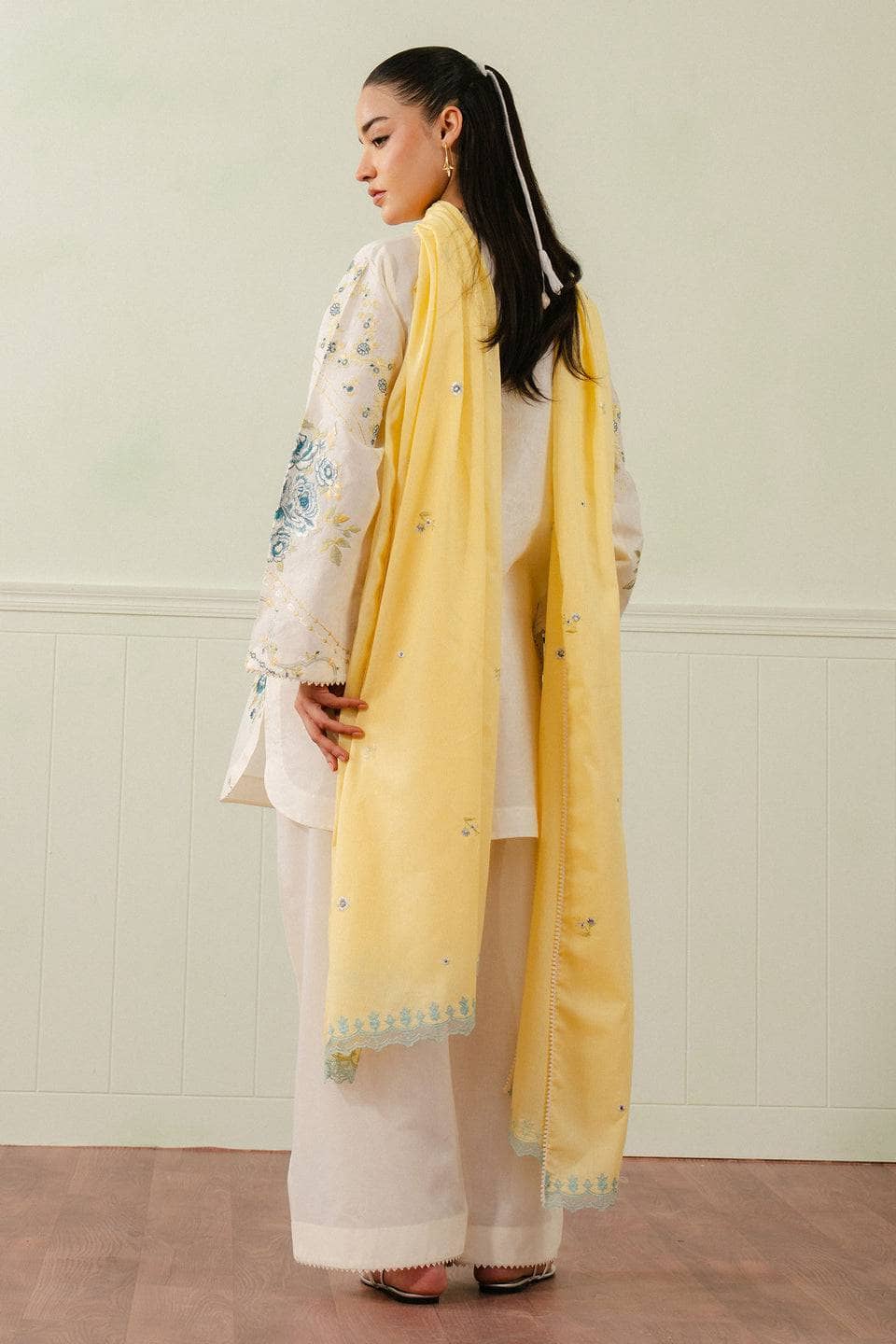 Img_coco_by_zara_shahjahan_awwal_boutique