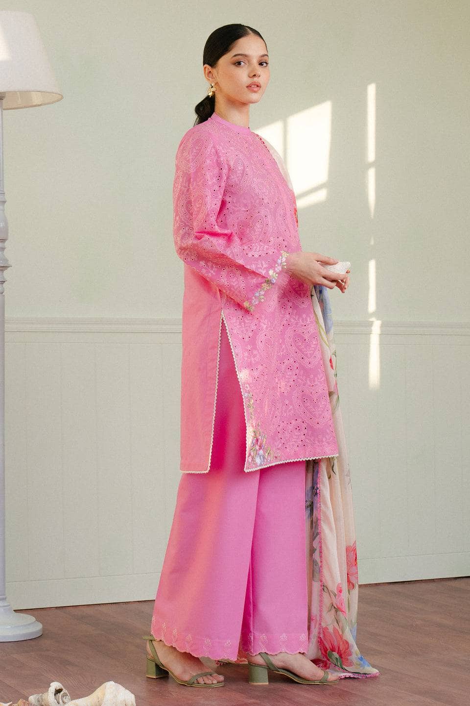 Img_coco_by_zara_shahjahan_awwal_boutique