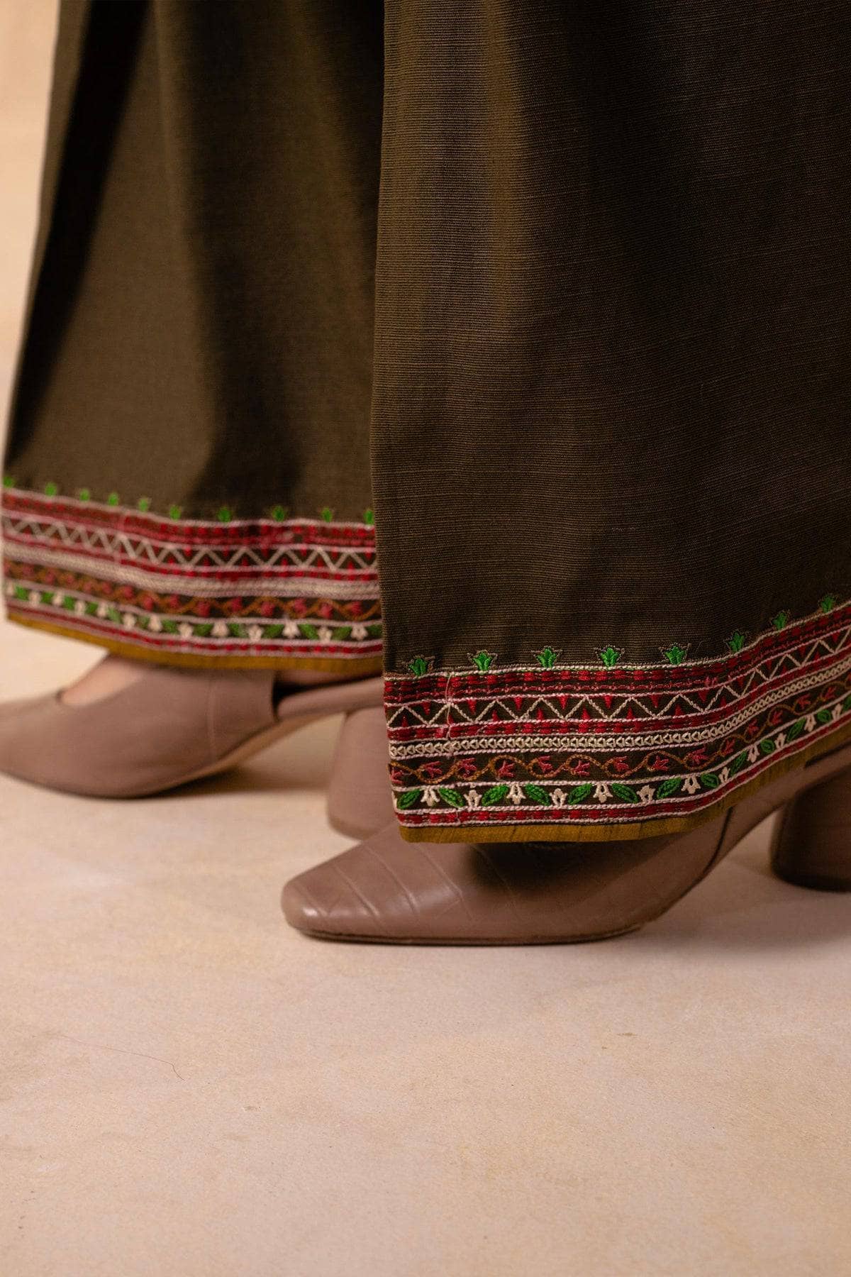 img_coco_winter_by_zara_shahjahan_awwal_boutique