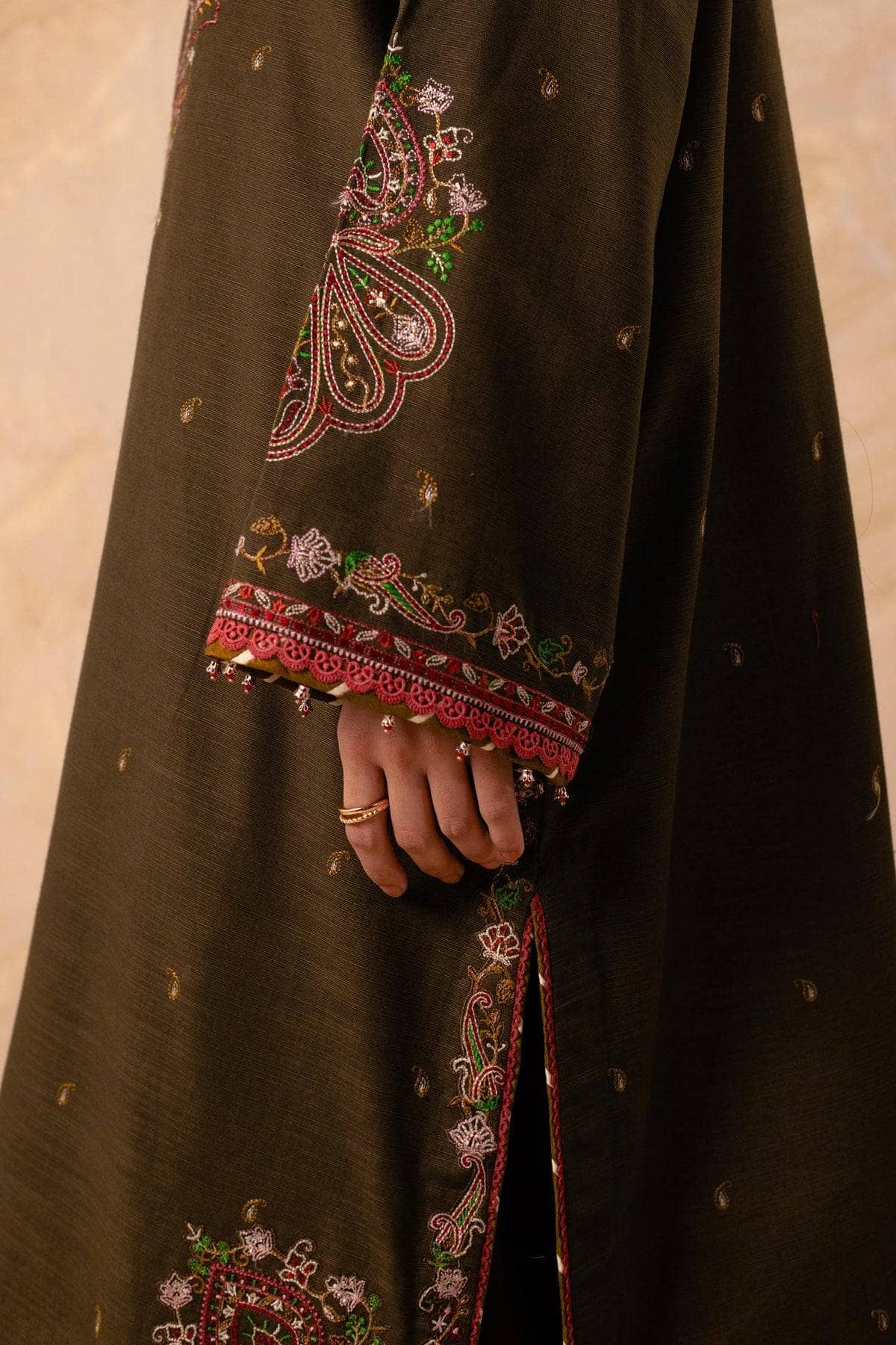img_coco_winter_by_zara_shahjahan_awwal_boutique