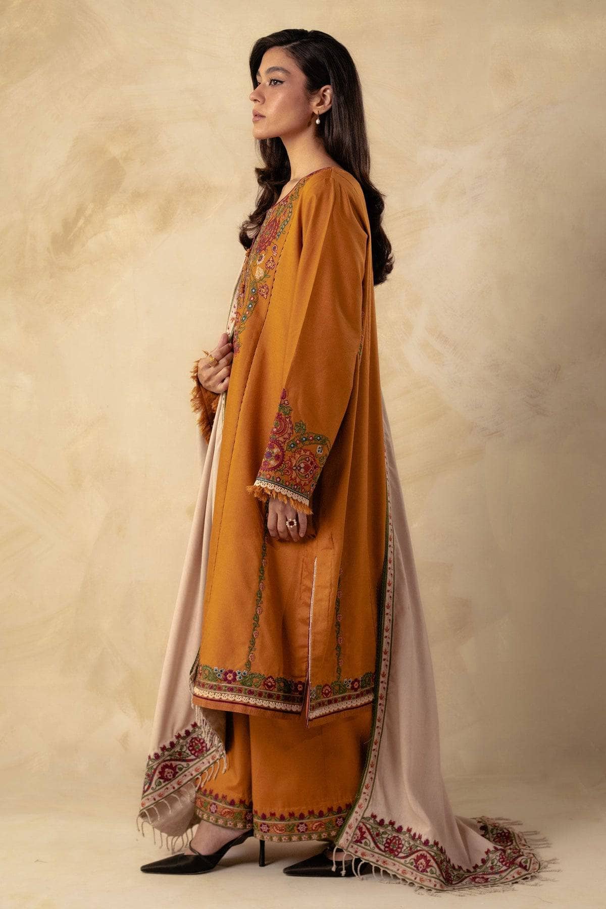 img_coco_winter_by_zara_shahjahan_awwal_boutique