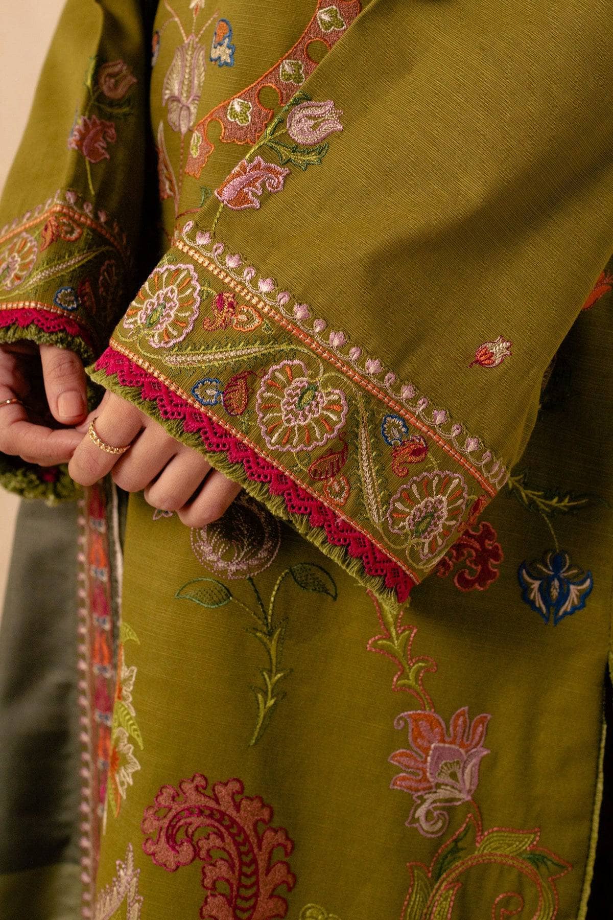 img_coco_winter_by_zara_shahjahan_awwal_boutique