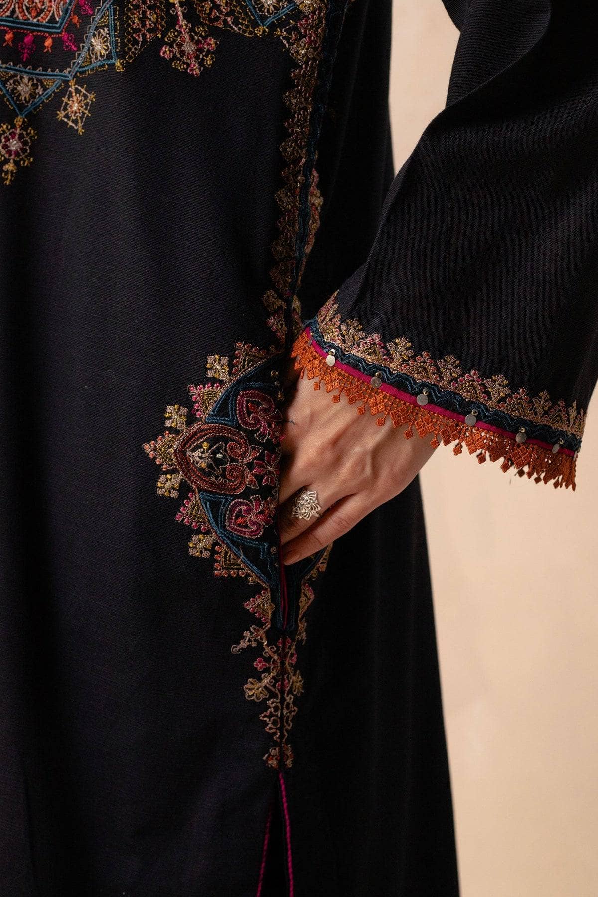 img_coco_winter_by_zara_shahjahan_awwal_boutique