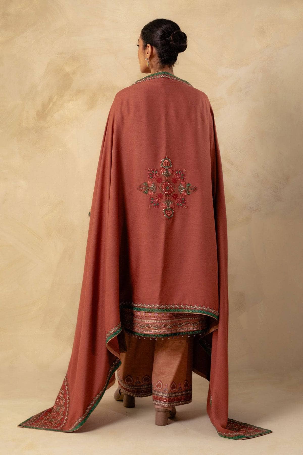 img_coco_winter_by_zara_shahjahan_awwal_boutique