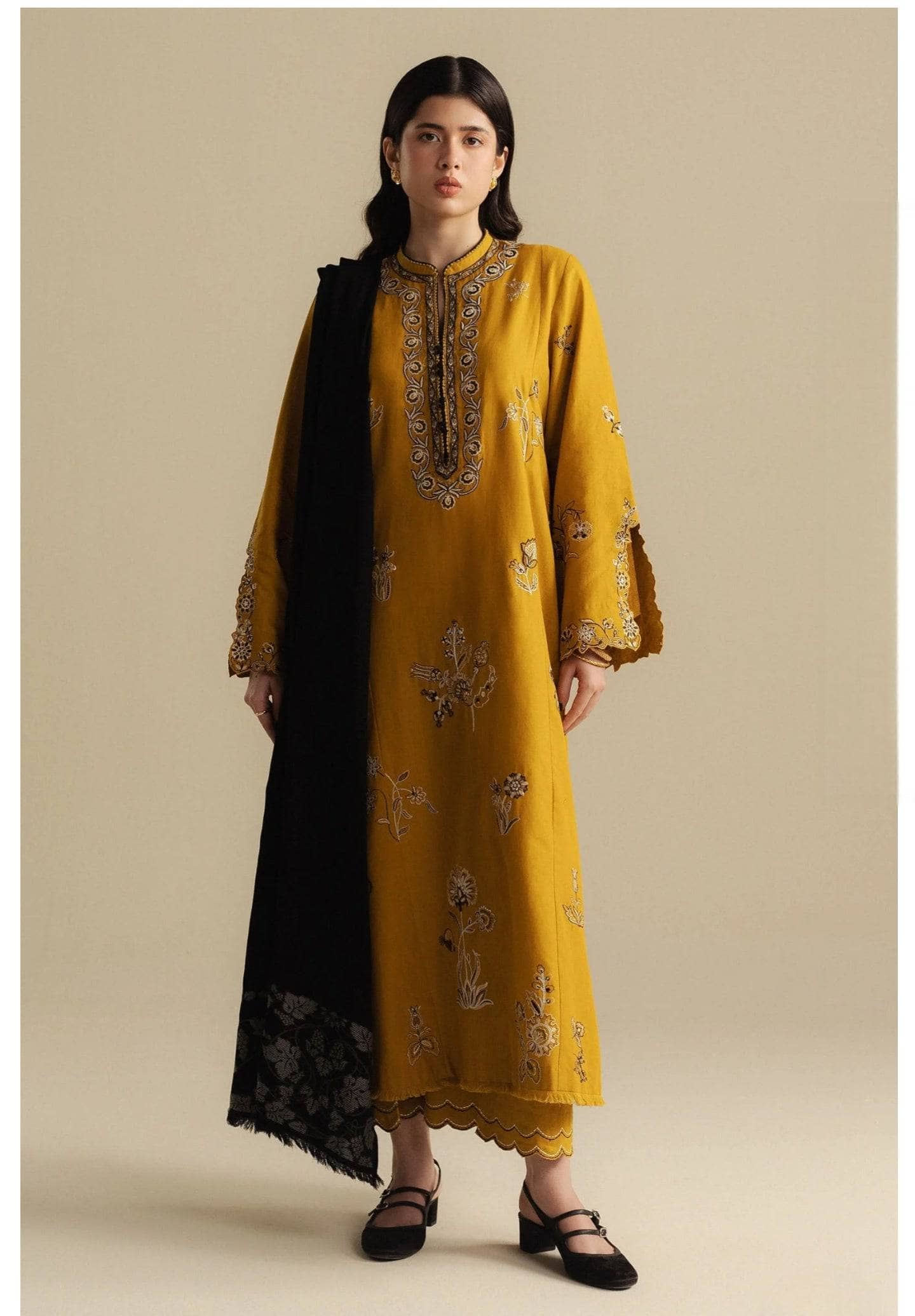 Restocked/Coco by Zara Shahjahan Winter 25/Dawn 5A