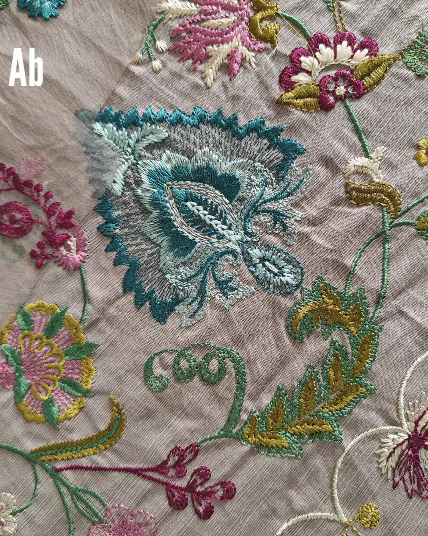 img_coco_by_zara_shahjahan_awwal_boutique