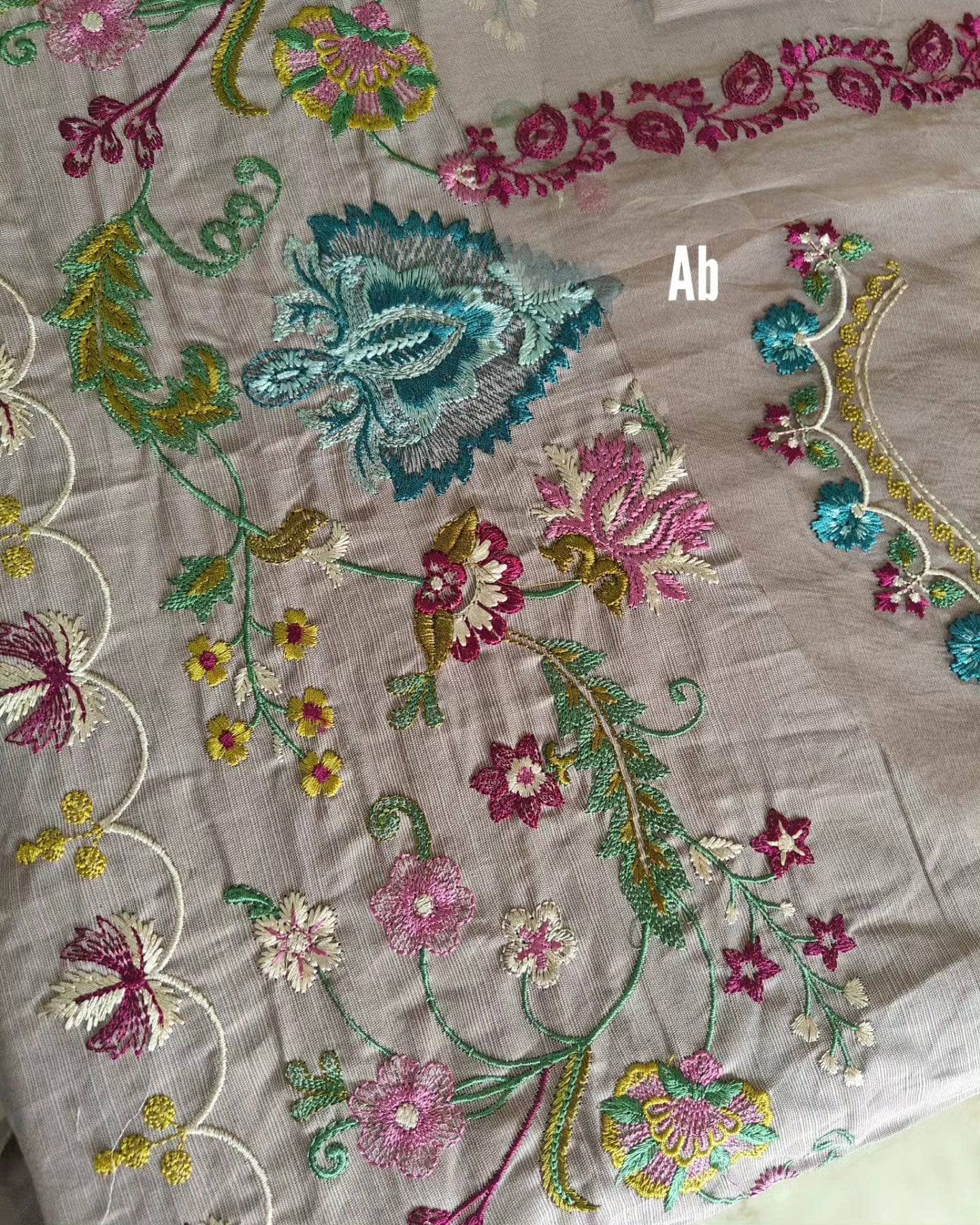img_coco_by_zara_shahjahan_awwal_boutique