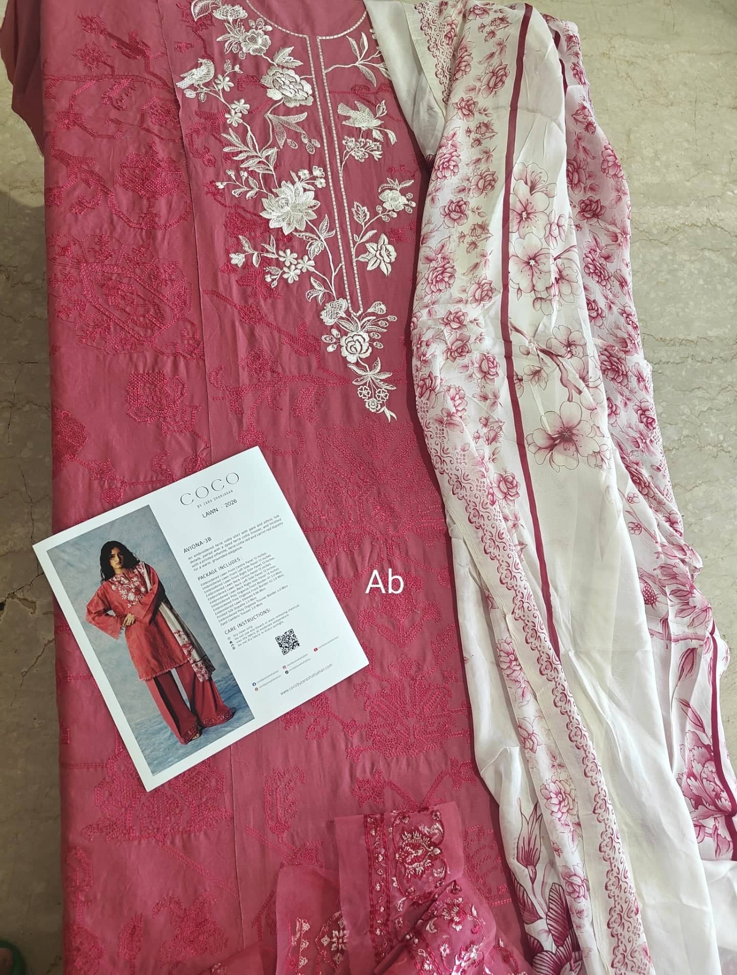 Open Pic//Zara Shahjahan Coco Lawn 26/Aviona-3B