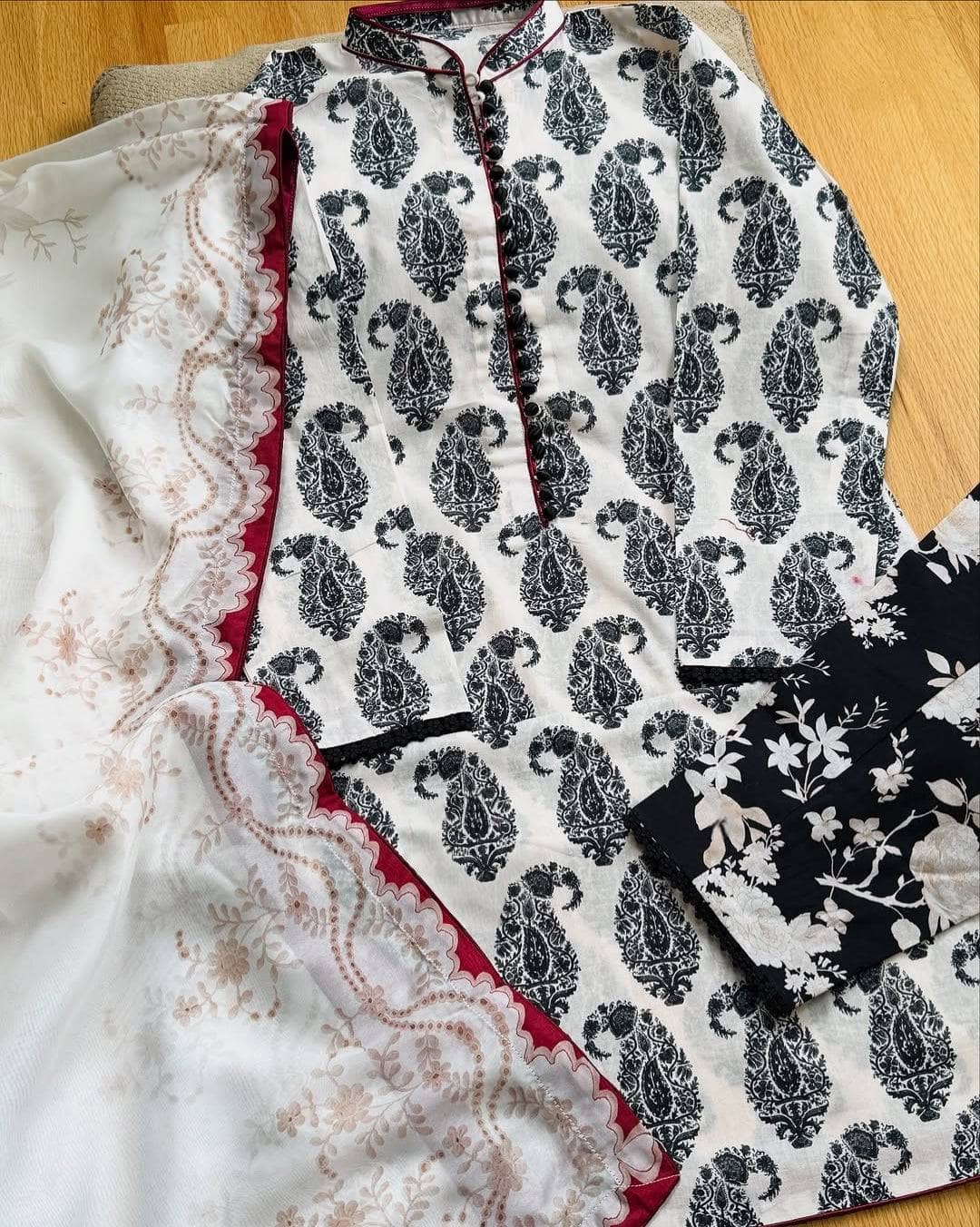 img_zara_shahjahan_coco_prints_awwal_boutique