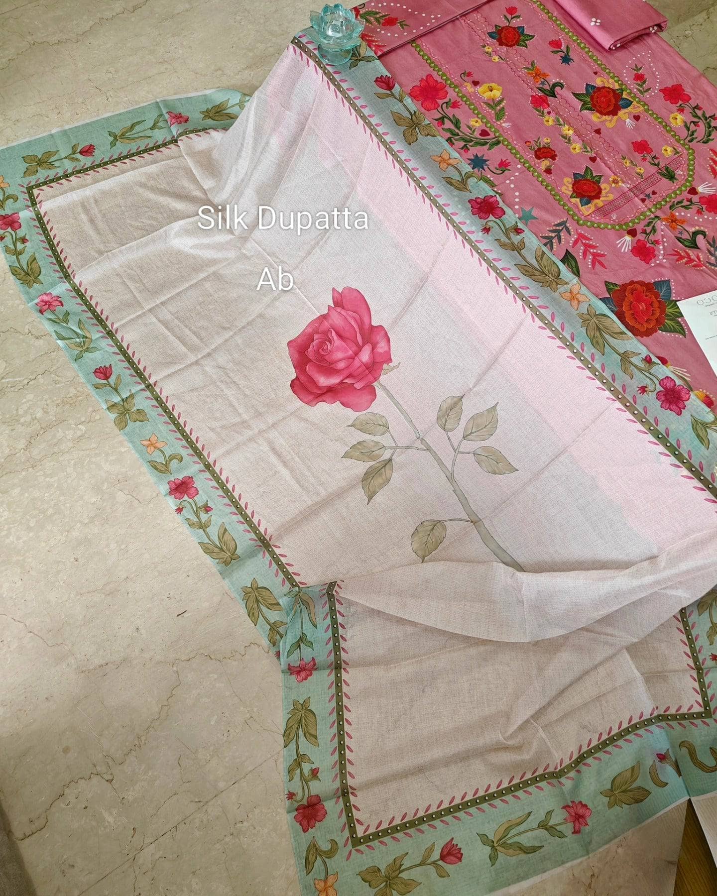 img_coco_prints_by_zara_shahjahan_awwal_boutique