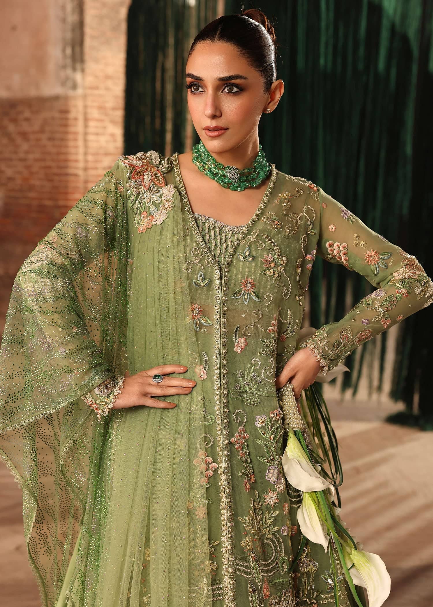 img_crimson_wedding_edition_awwal_boutique