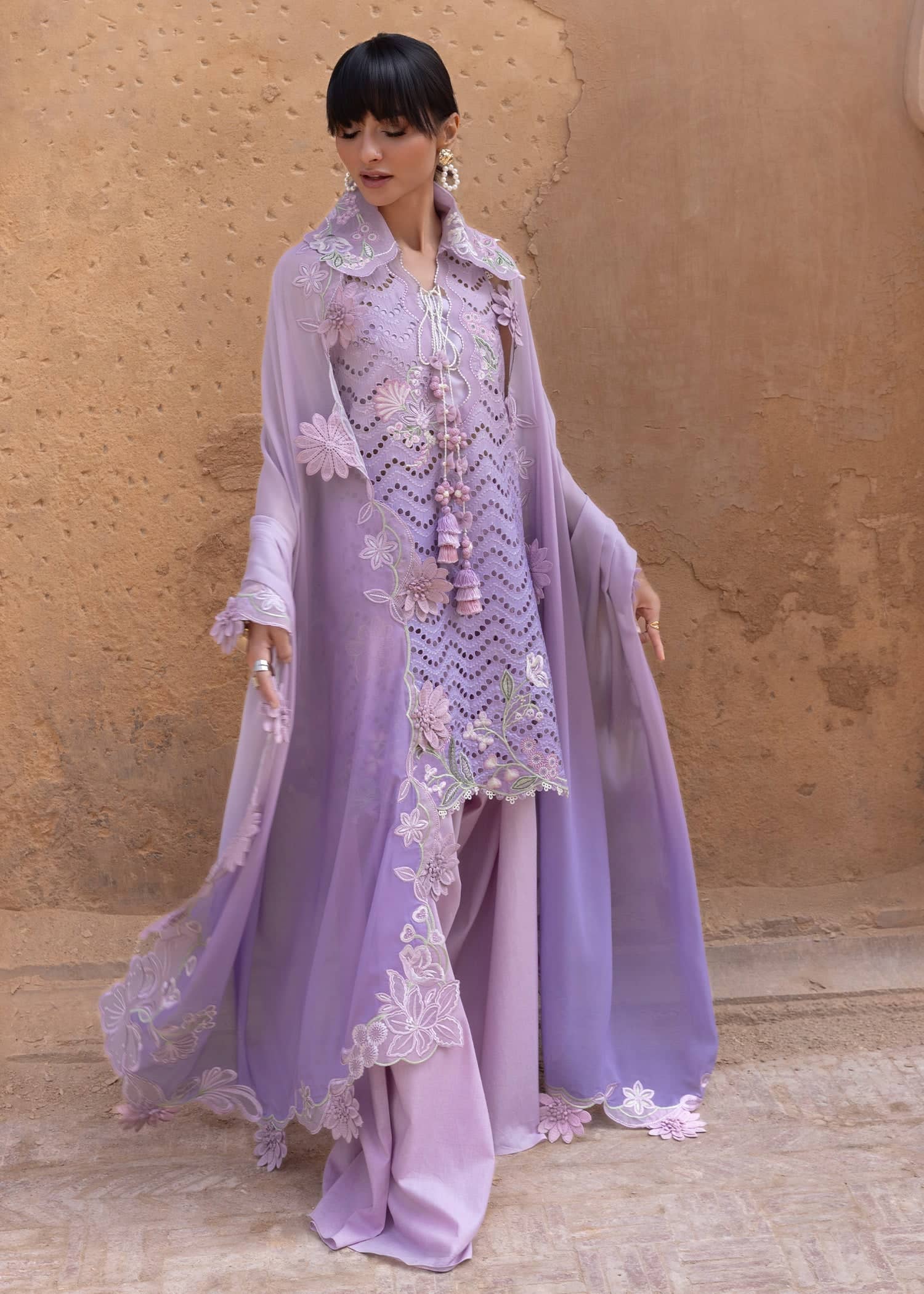 img_flow_by_crimson_awwal_boutique