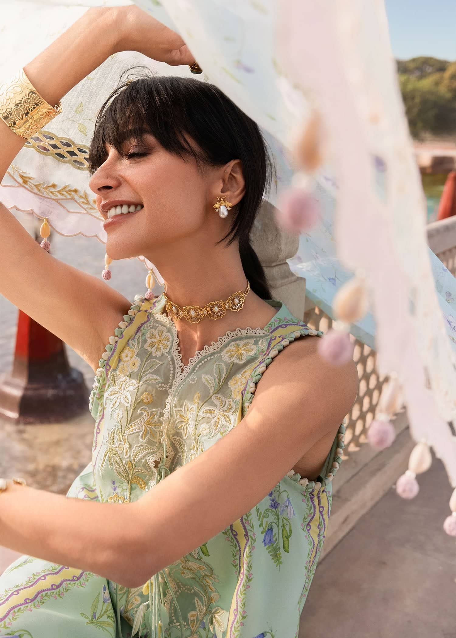 img_flow_by_crimson_awwal_boutique